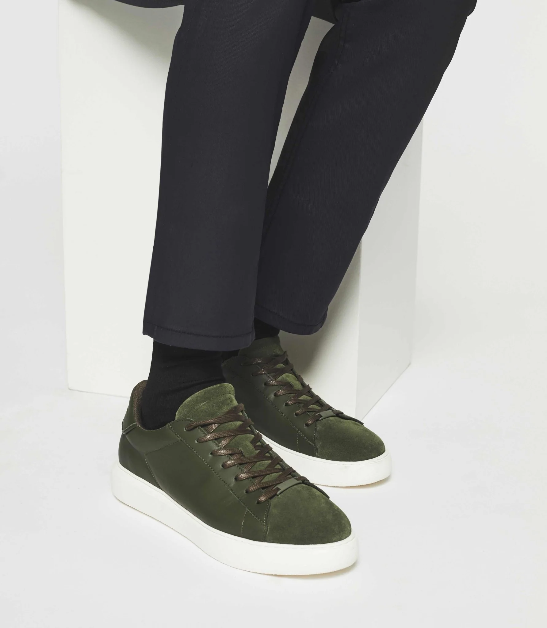Sneakers en cuir kaki OLIVE - Image 4