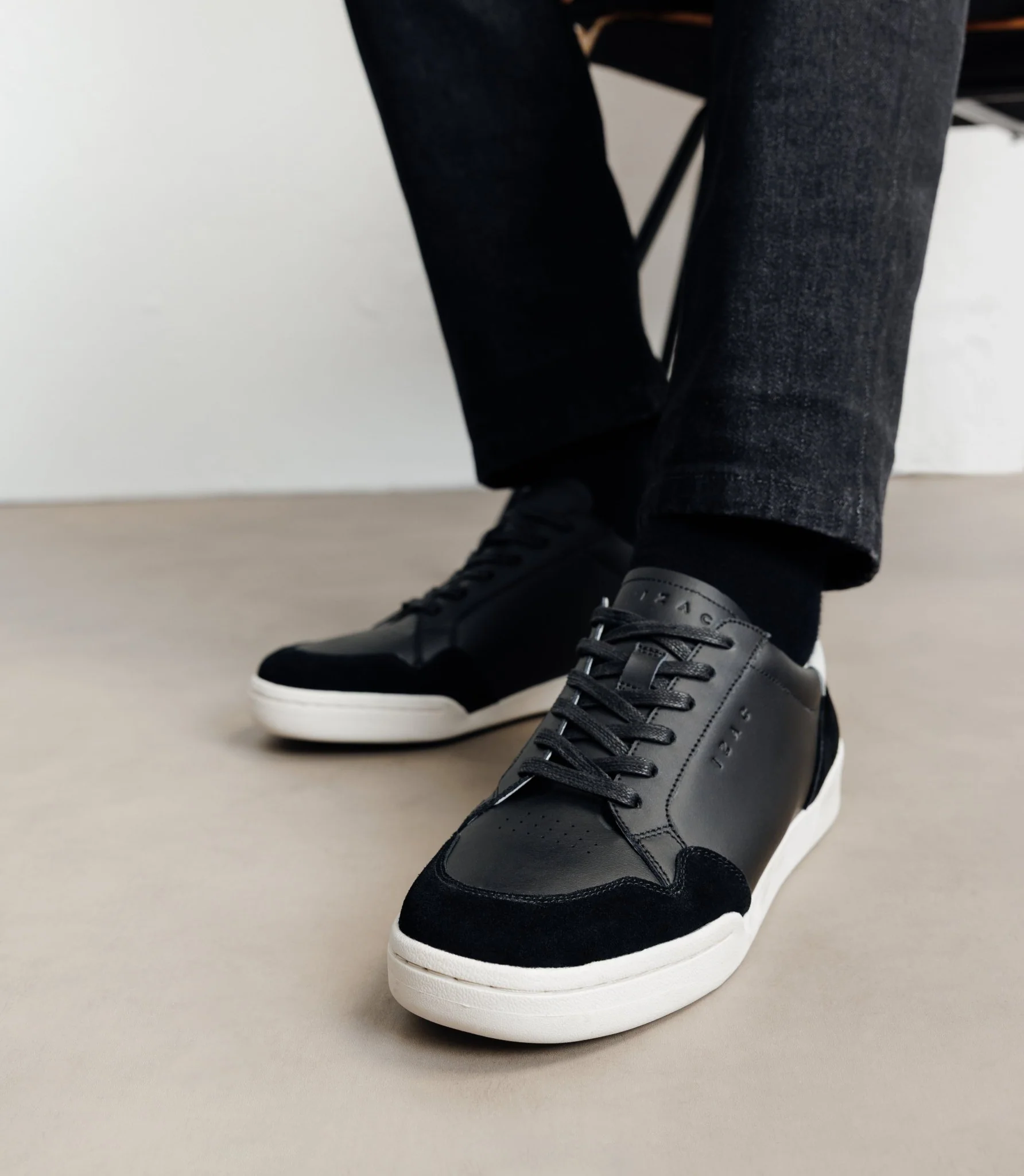 Baskets en cuir noir