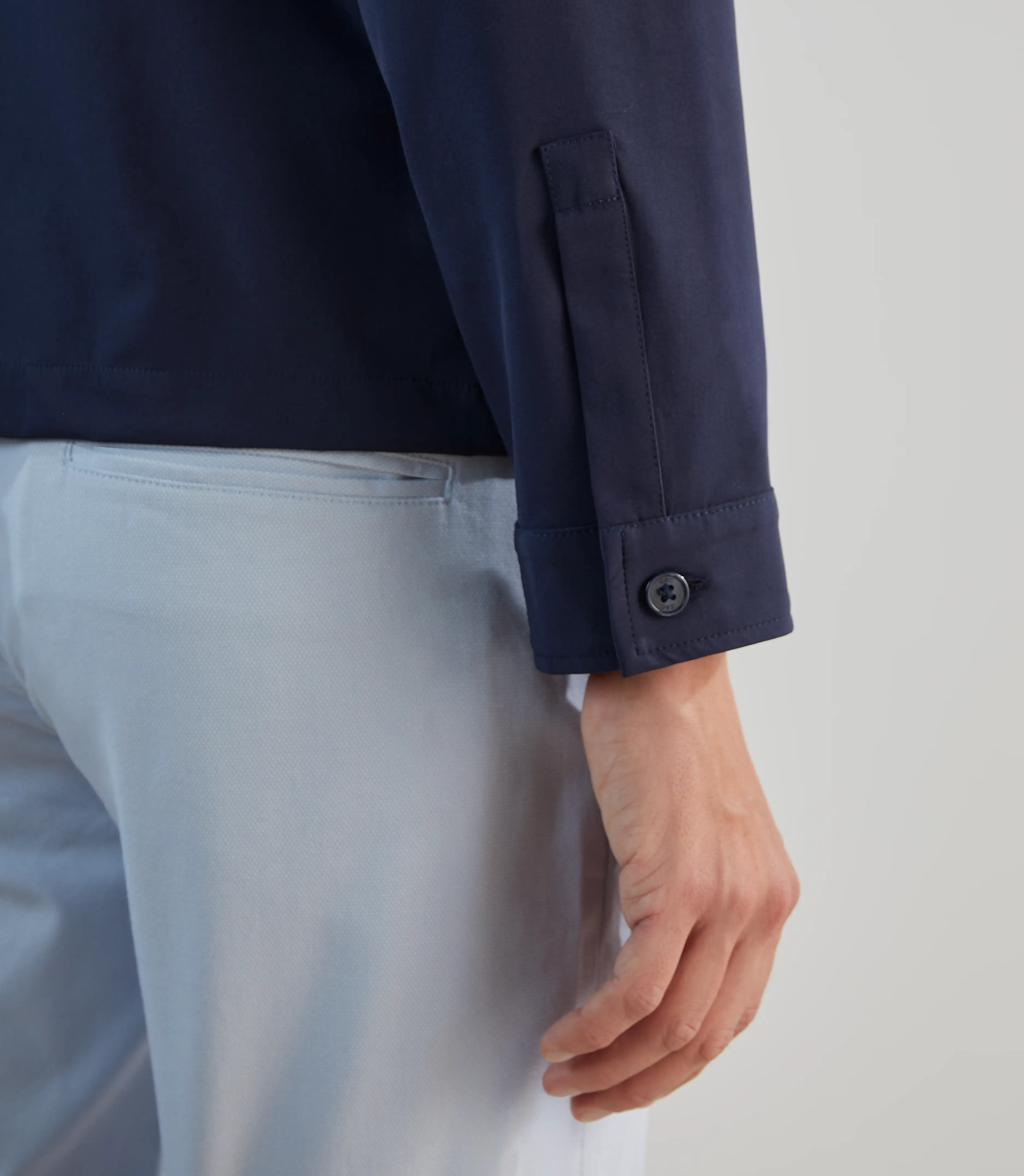 Blouson col chemise tissu technique marine - Image 5
