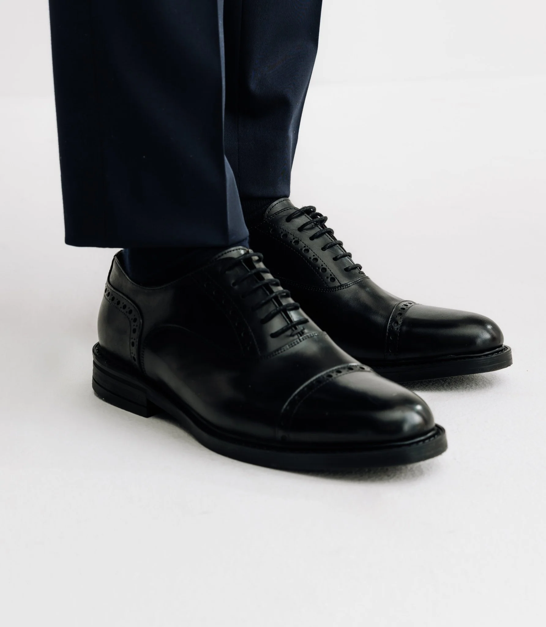 Chaussures ville en cuir noires - Image 2