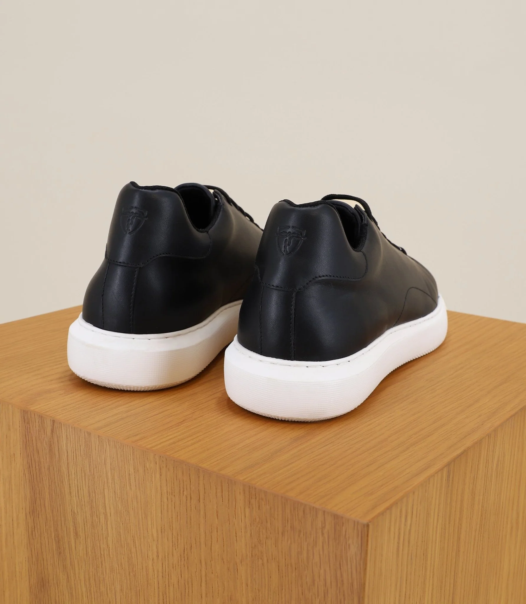 Chaussures baskets noires - Image 3