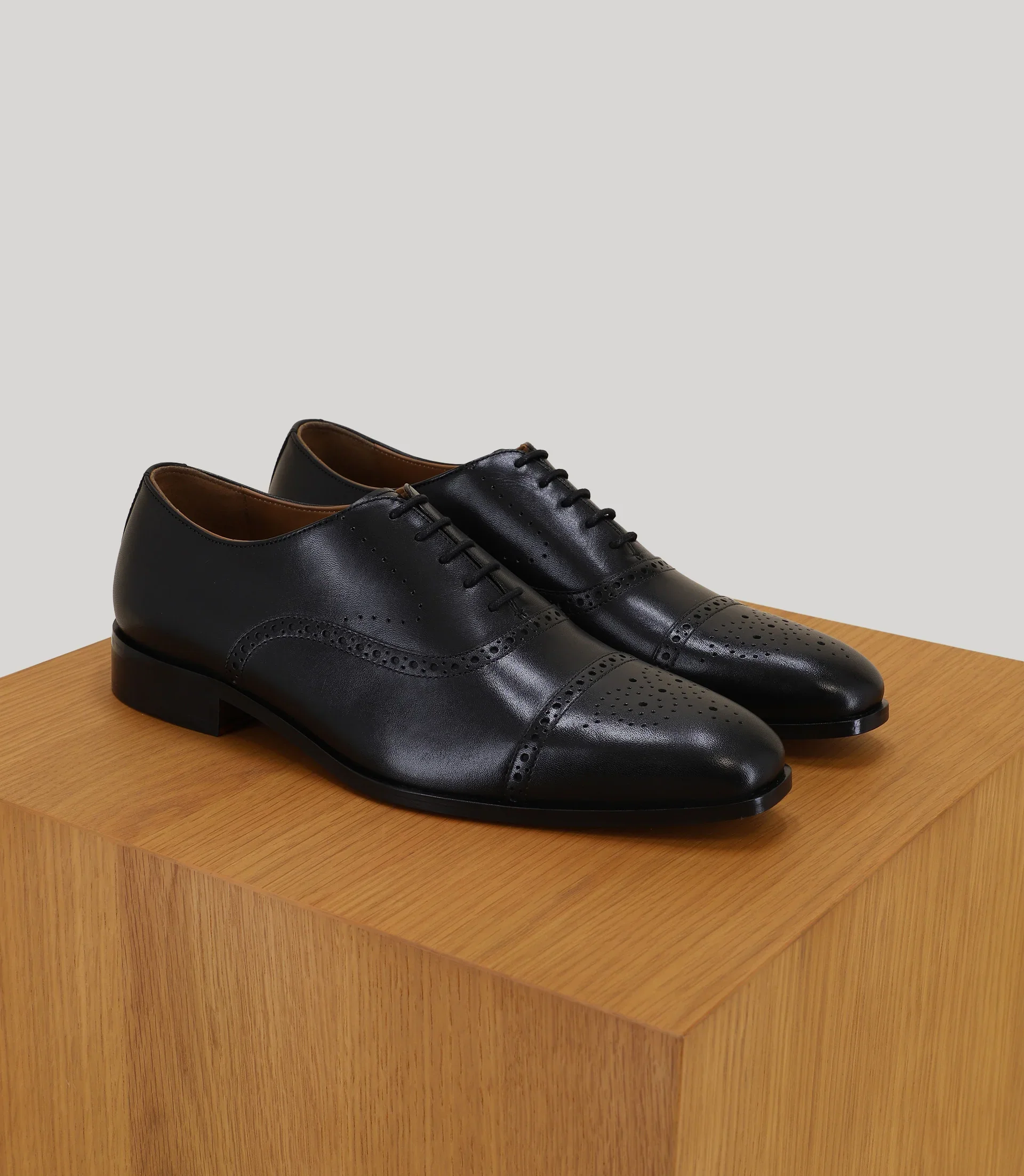 Derby en cuir noir