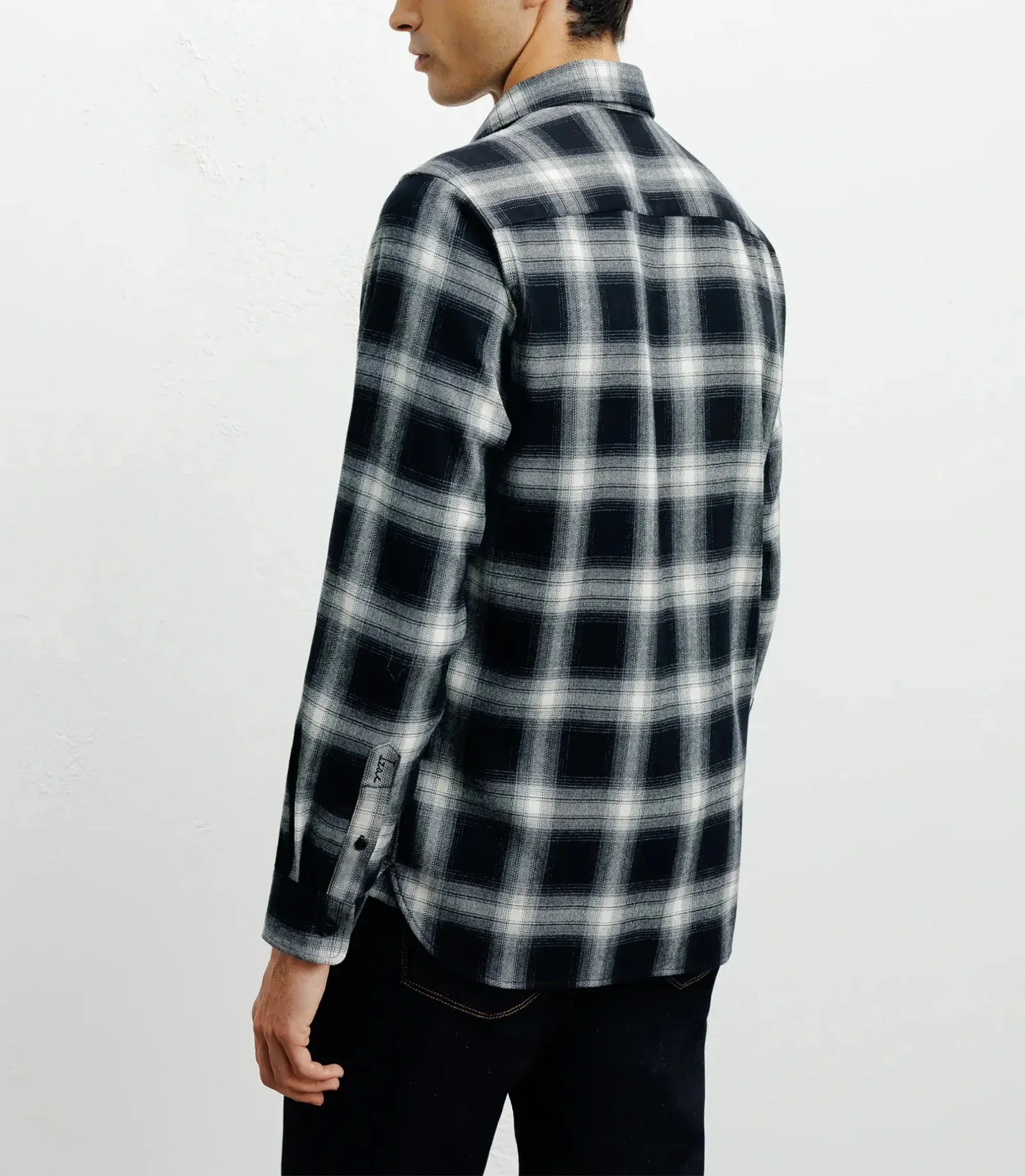 Chemise casual à petits carreaux marine - Image 4