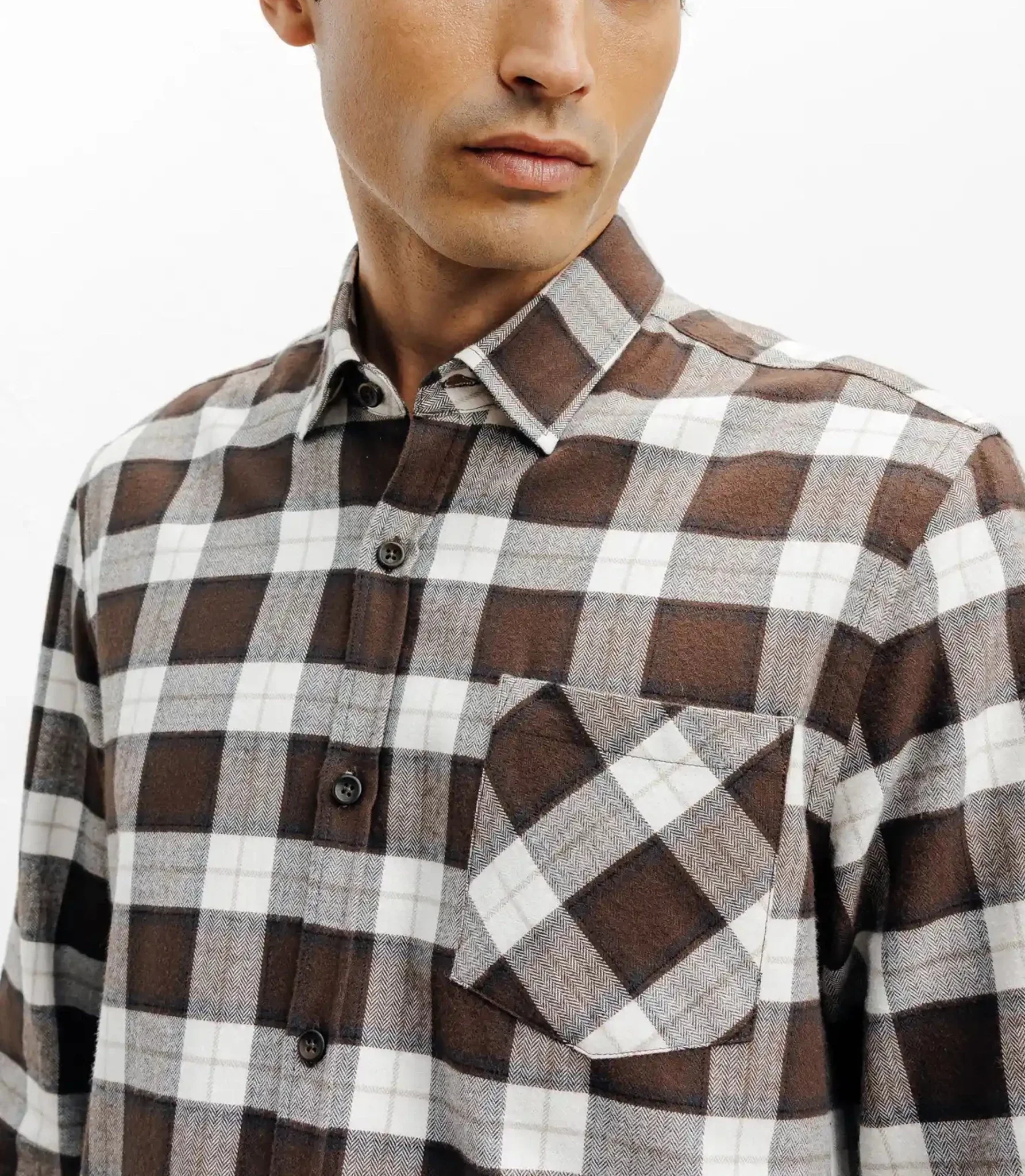 Chemise casual à petits carreaux marron - Image 2