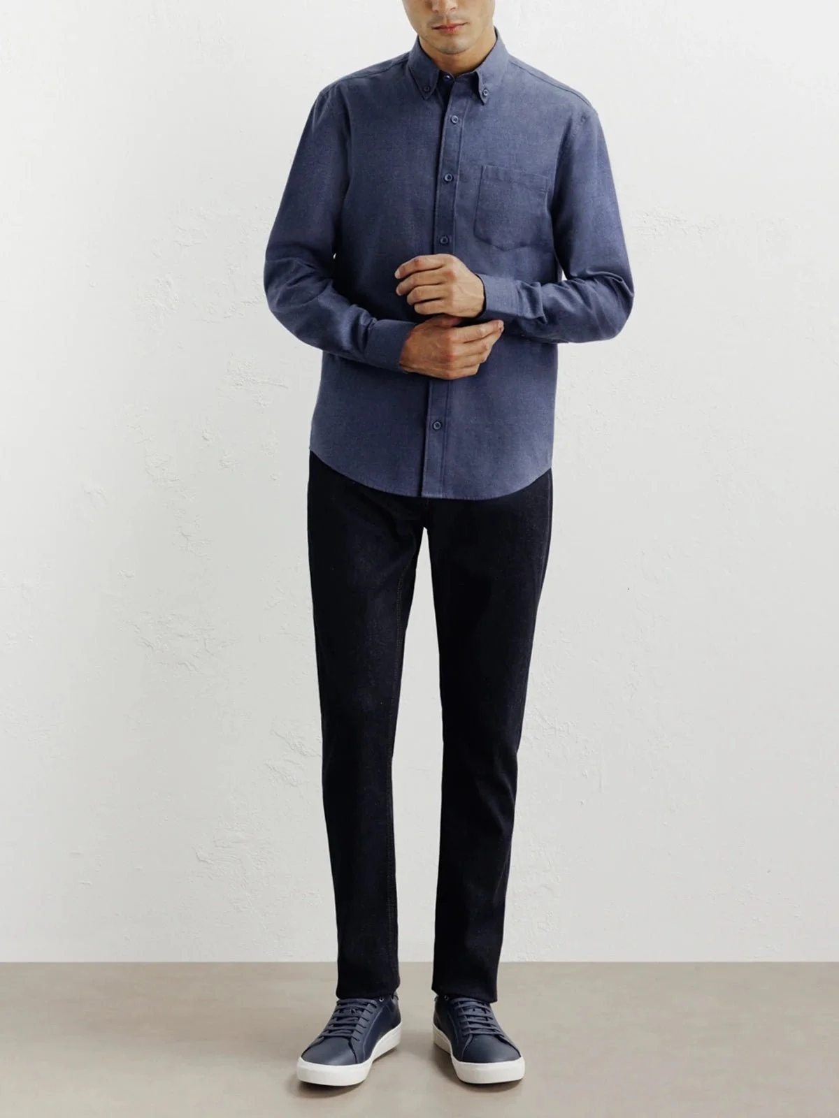 Chemise casual avec col boutonné marine - Image 3