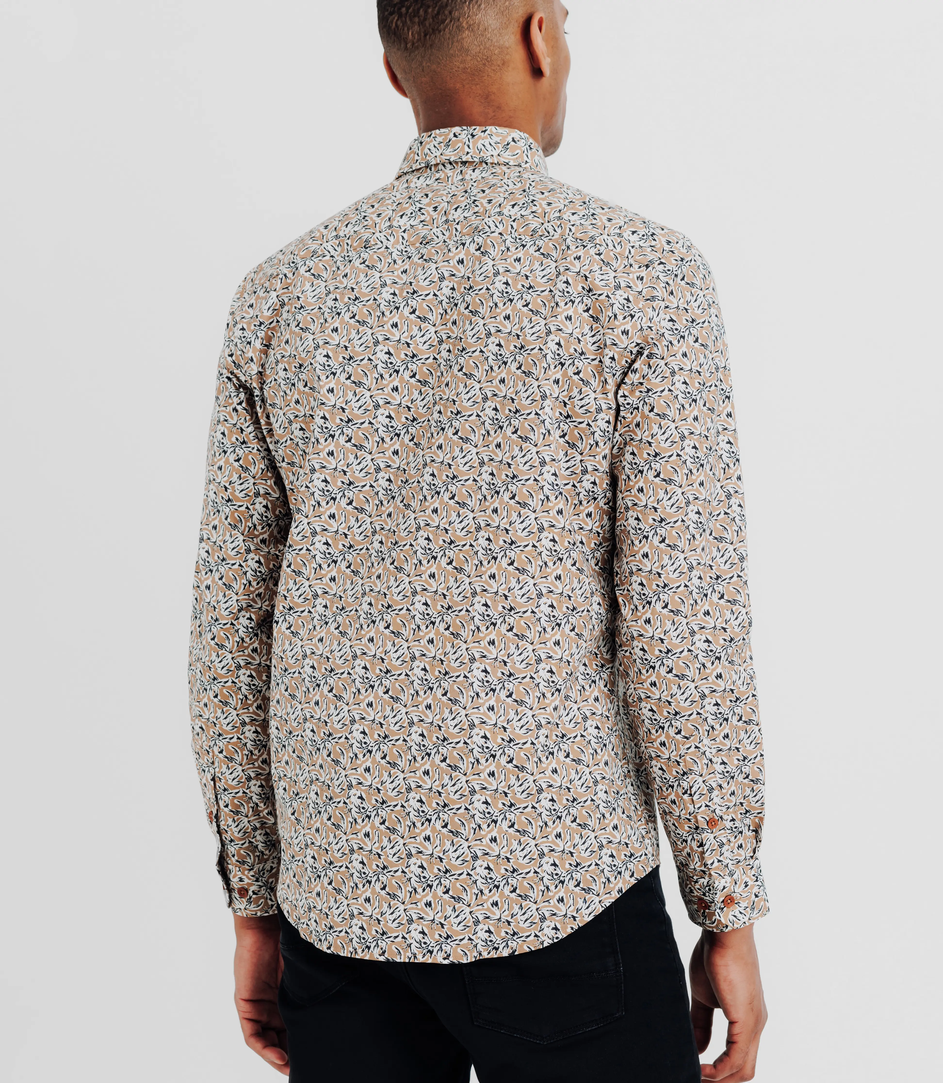 Chemise avec imprimé floral camel - Image 4