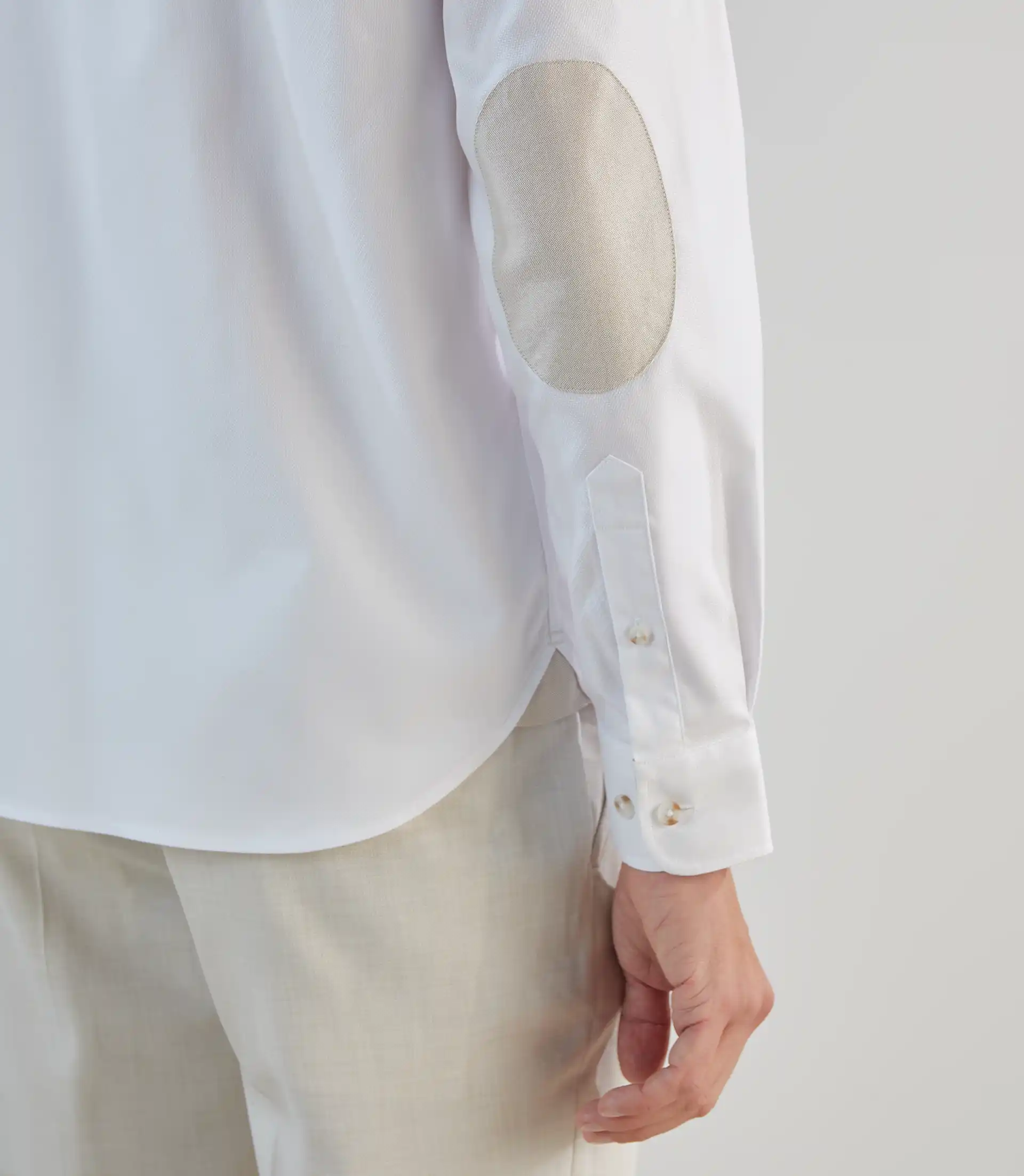 Chemise col mao avec coudières blanche - Image 4
