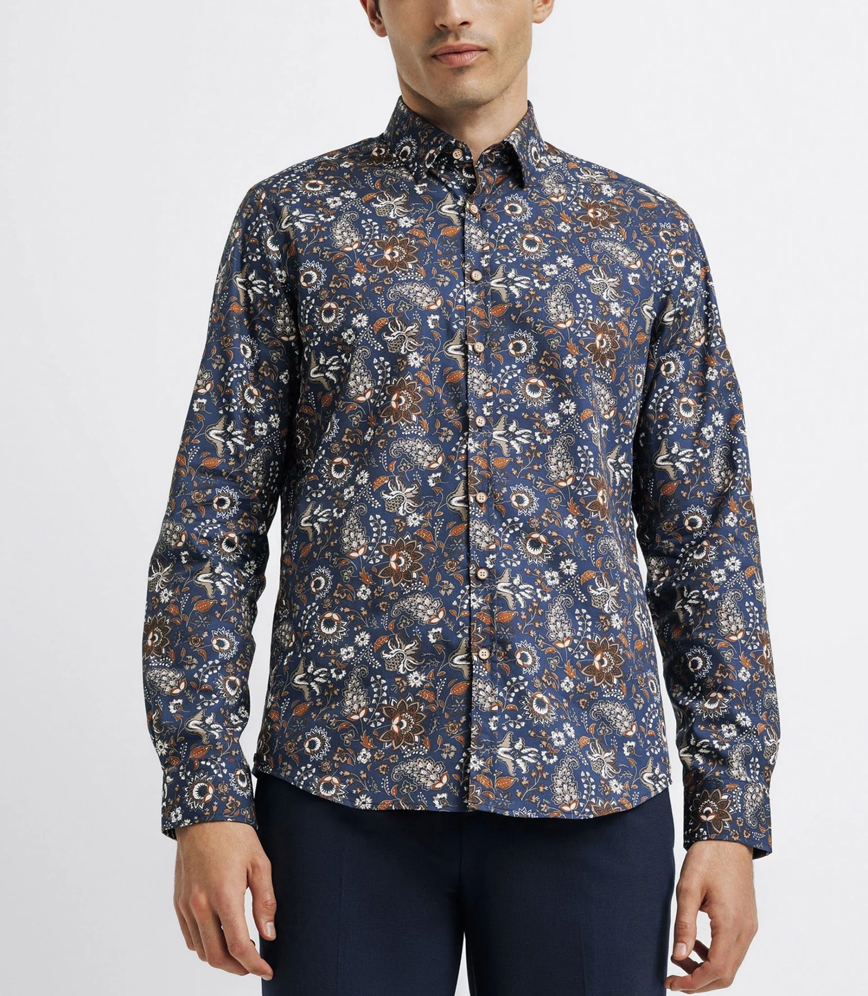 Chemise à imprimé fleurs marine et camel - Image 2