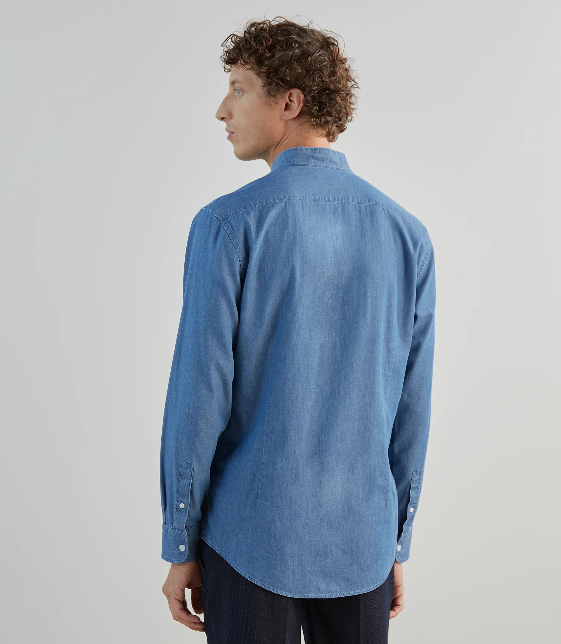 Chemise col philosophe bleu - Image 4