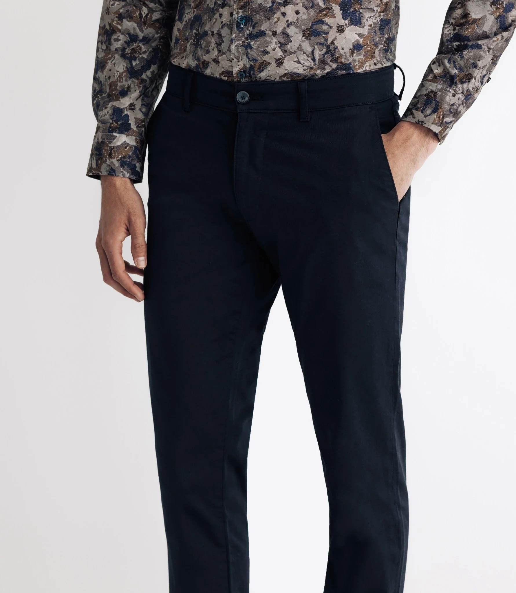 Pantalon chino satin marine - Image 3