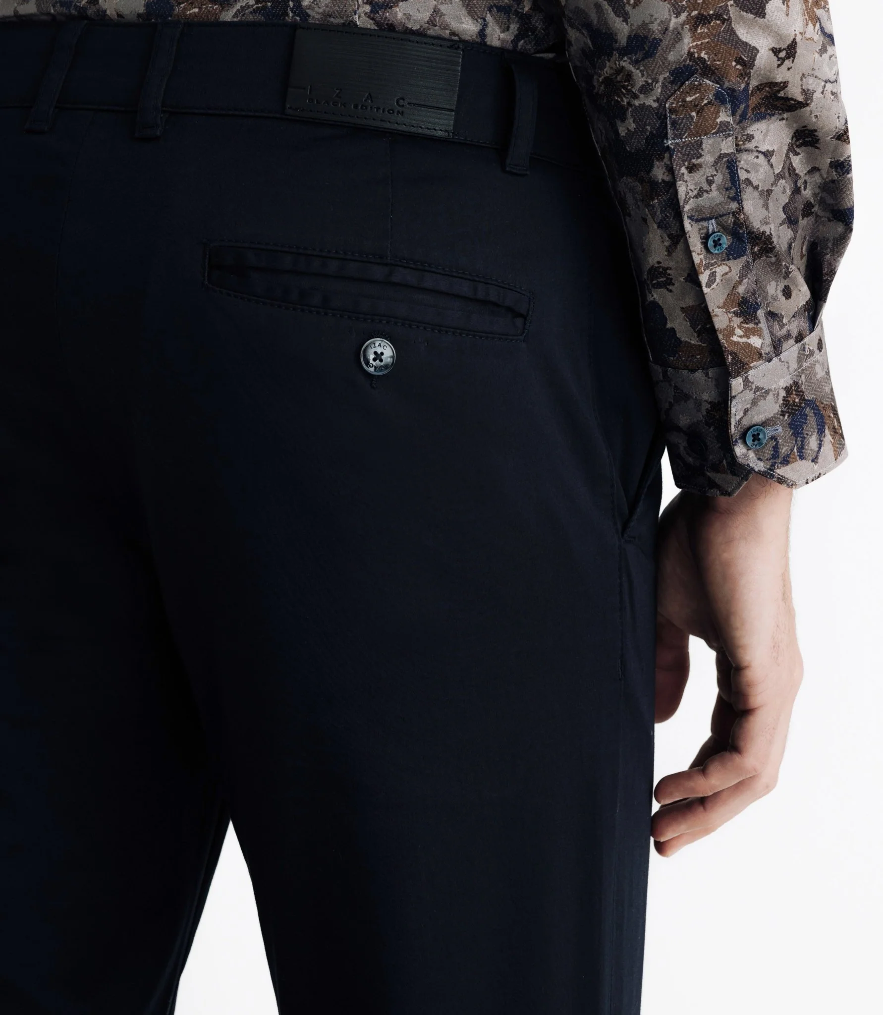 Pantalon chino satin marine - Image 4