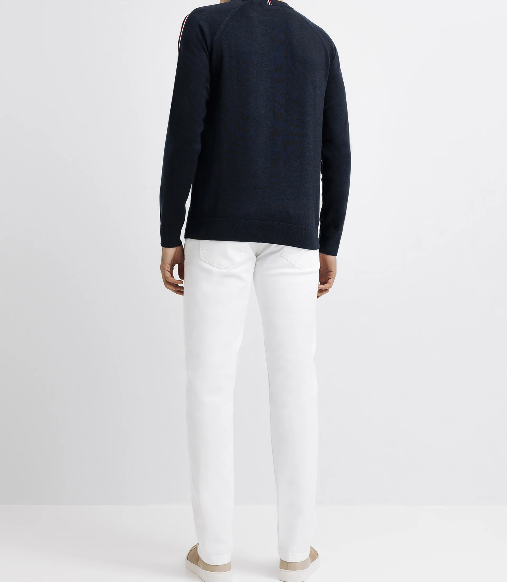 Pull col rond avec bande tricolore marine - Image 3