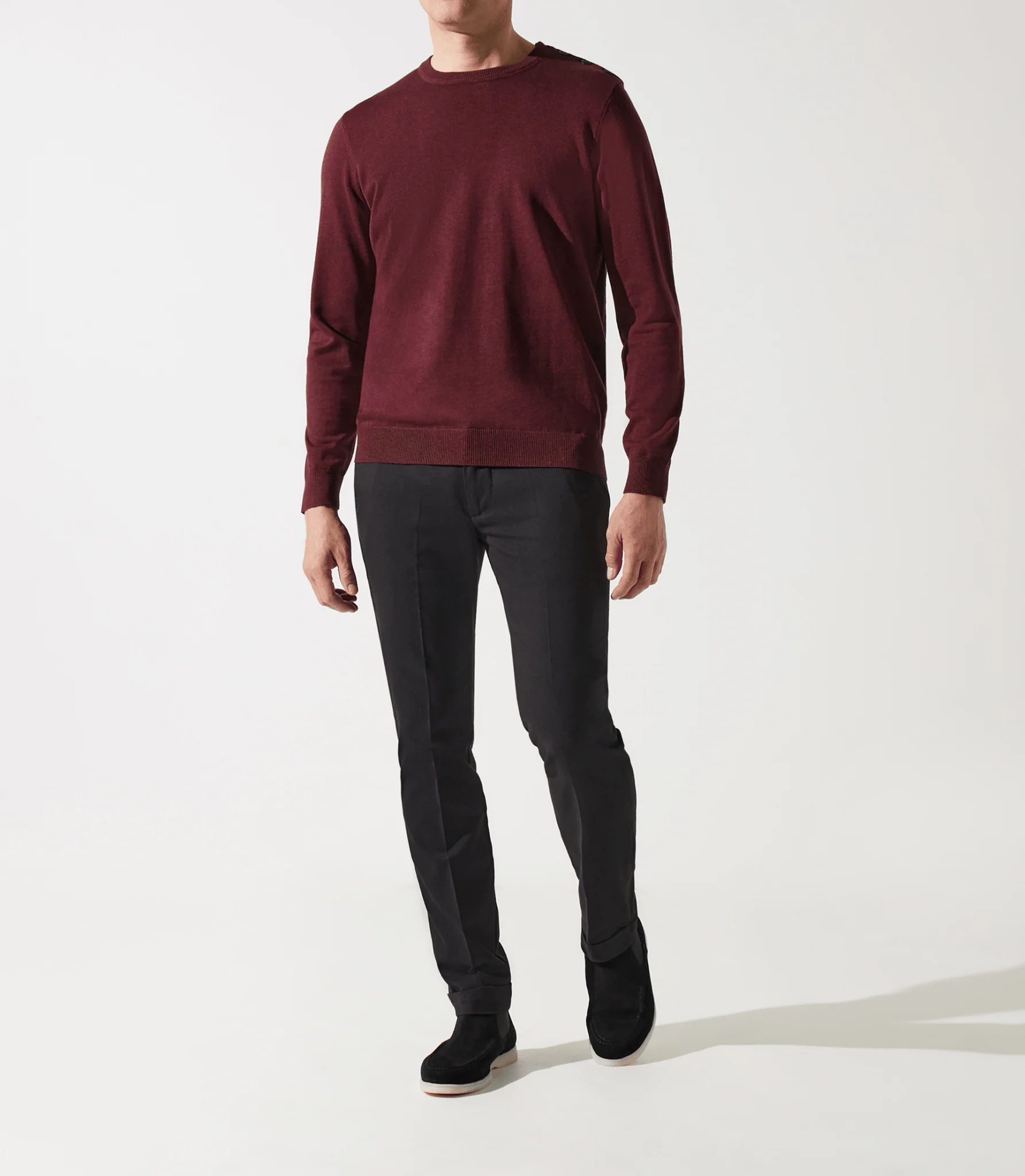 Pull col rond épaule boutonné bordeaux