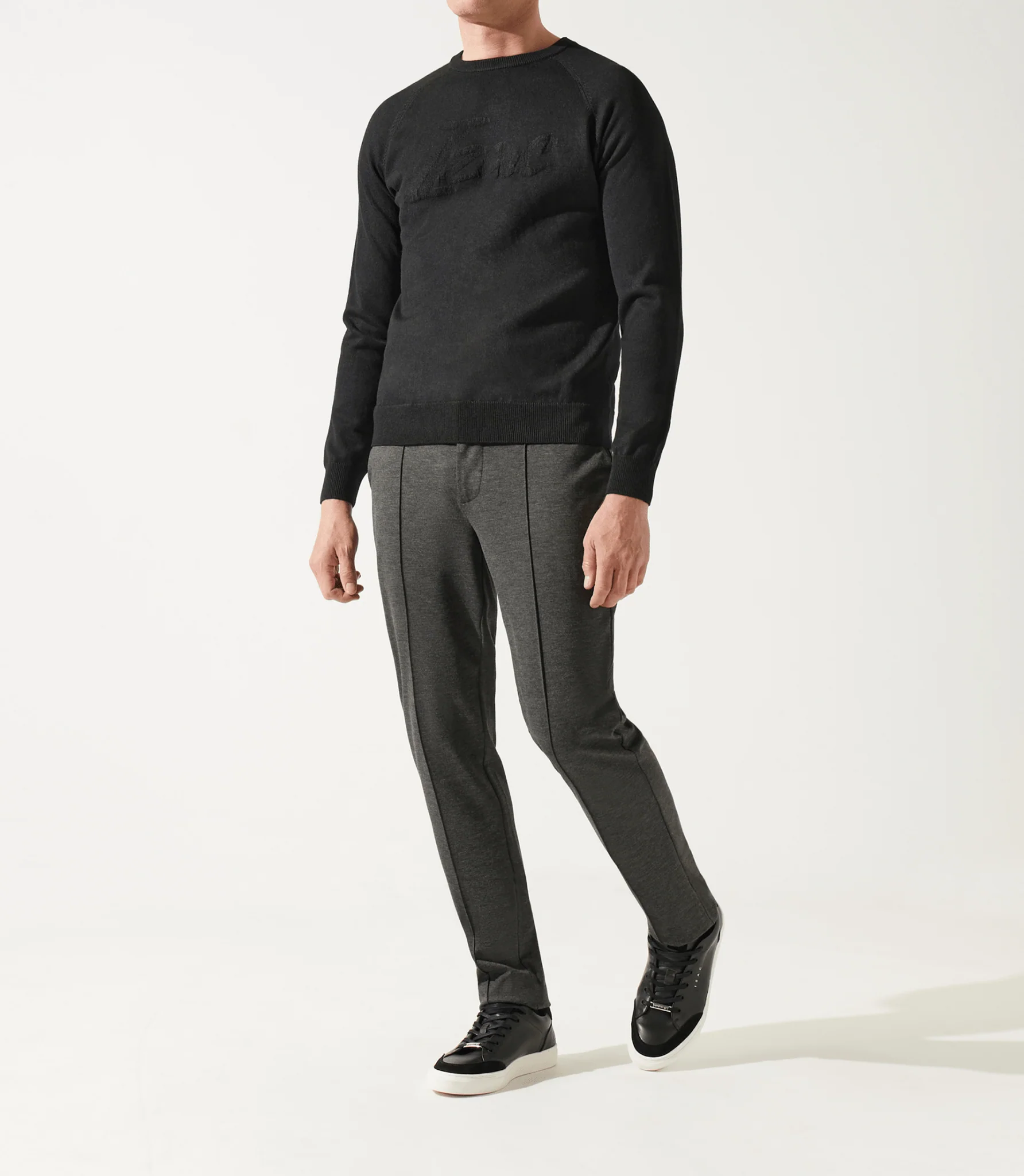 Pull col rond jacquard noir