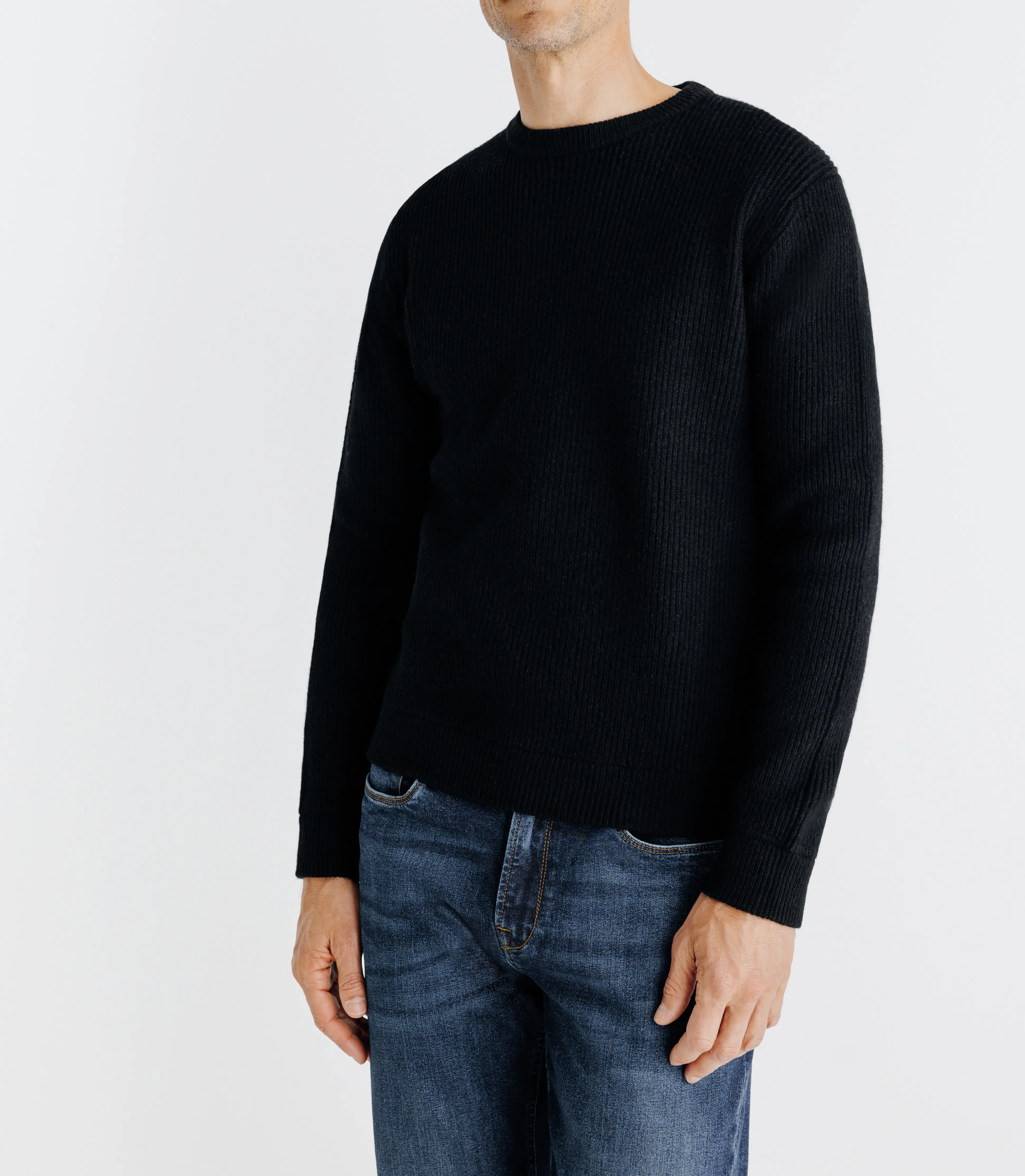 Pull col rond noir - Image 2