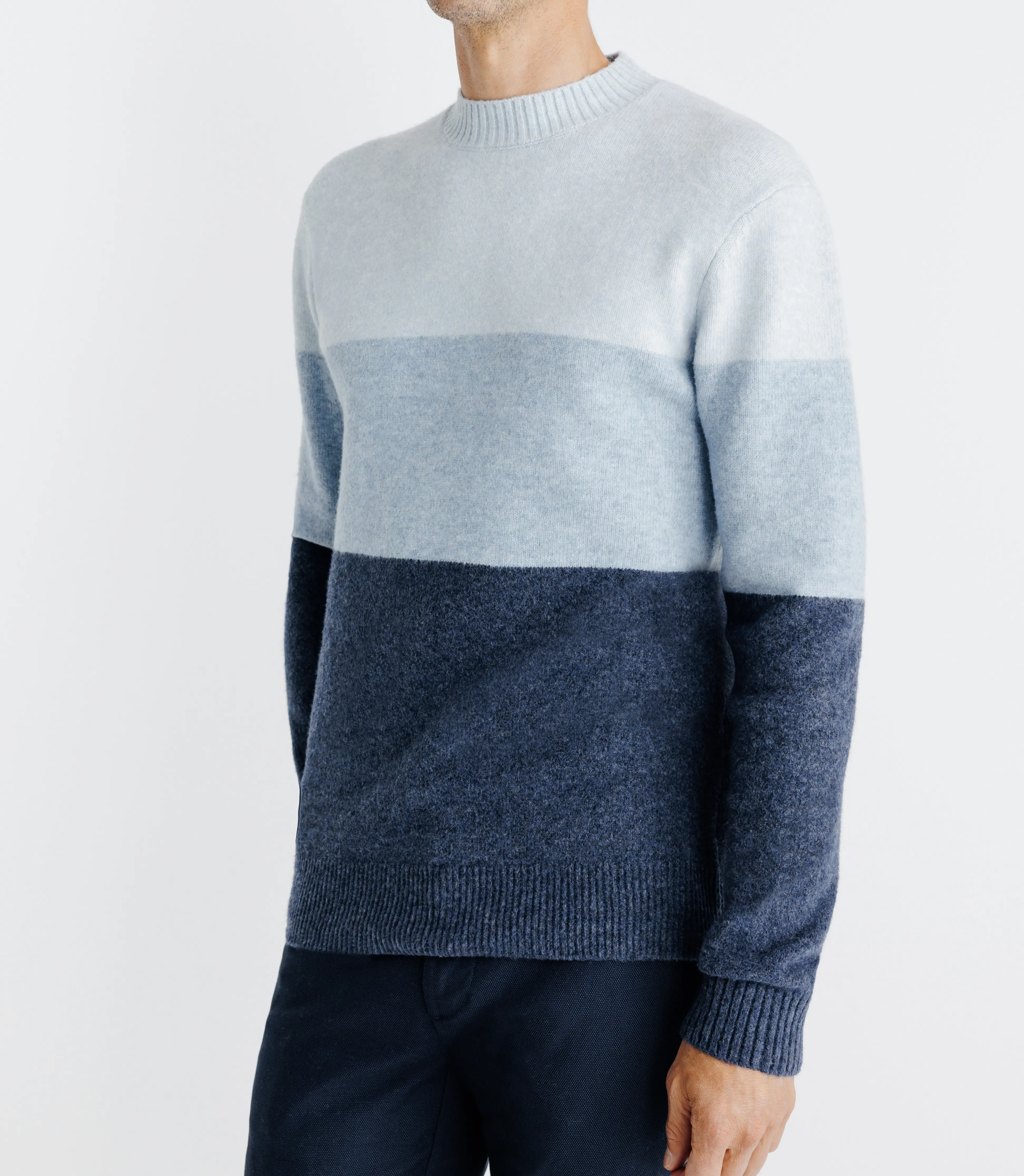 Pull col rond rayé bleu - Image 3