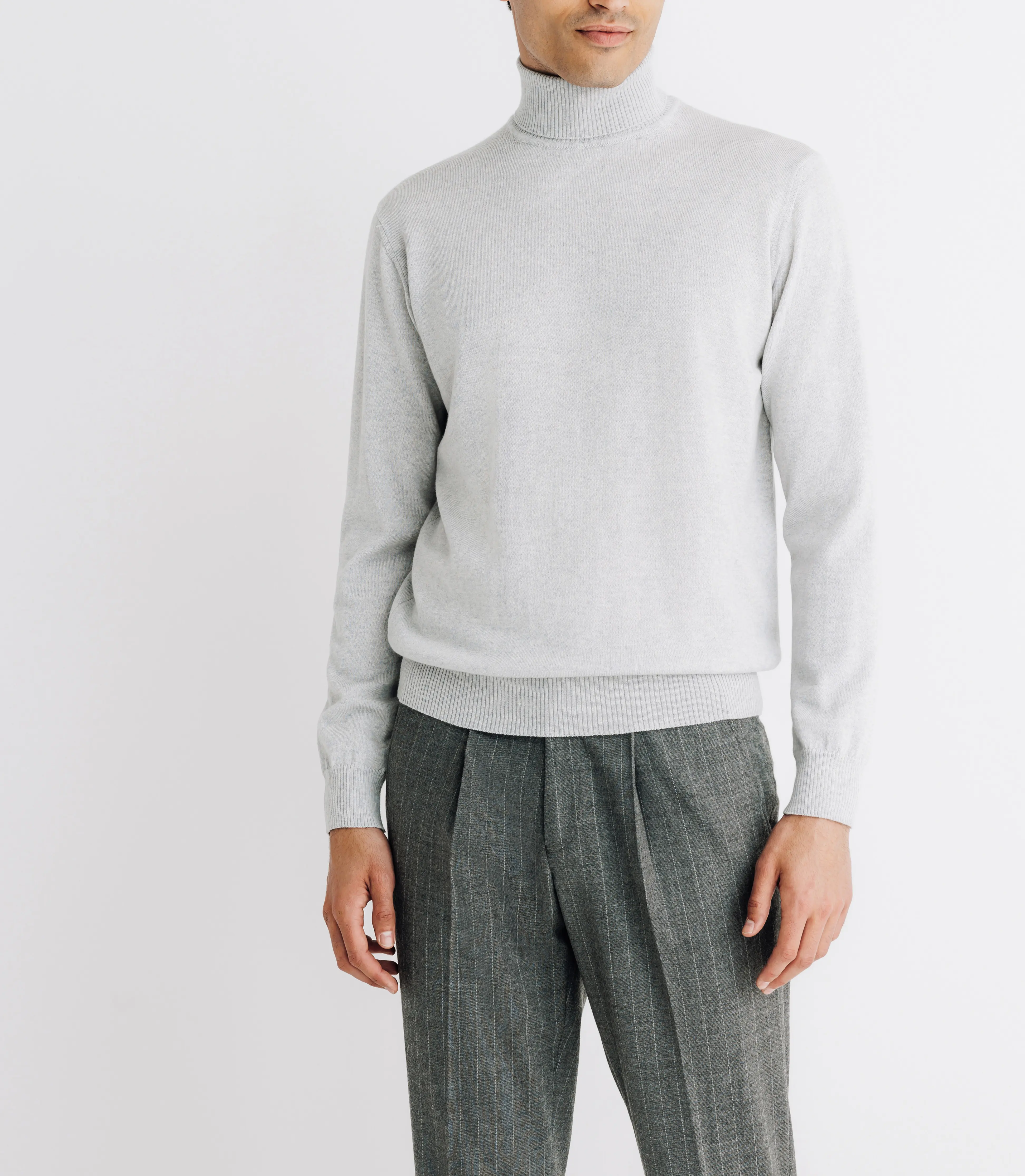 Pull col roulé en laine mérinos gris