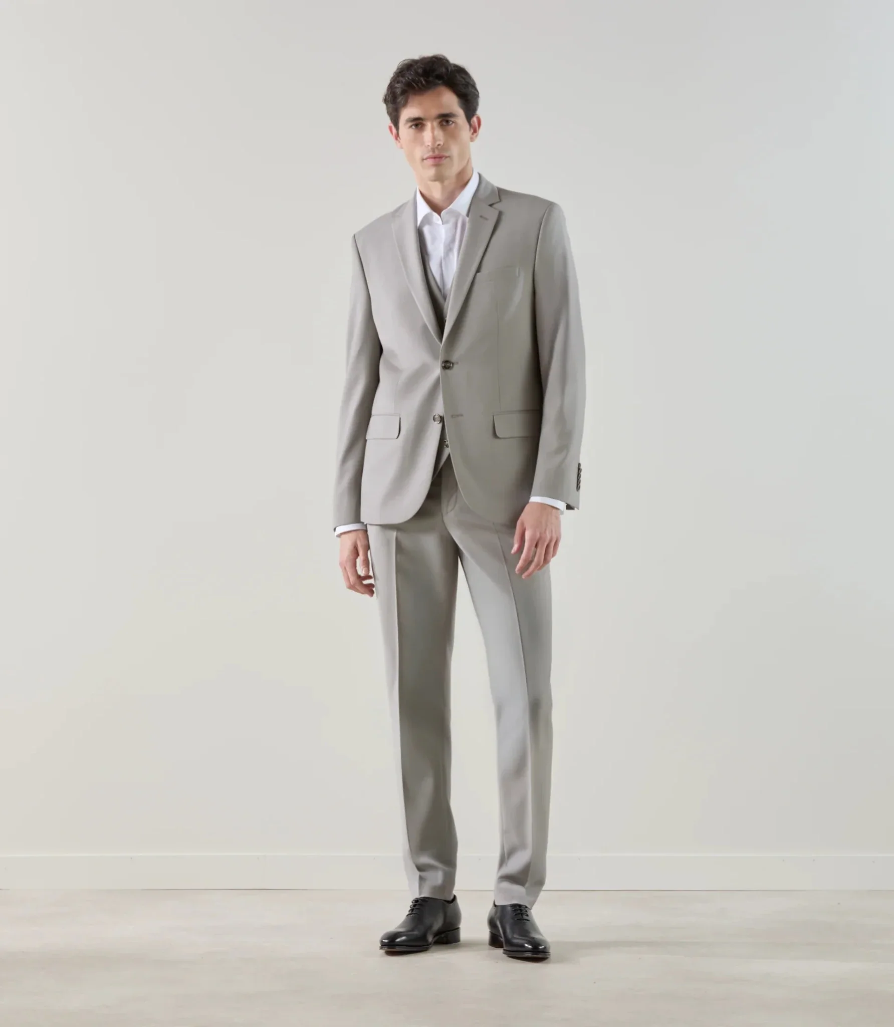 Costume 2 boutons en laine majoritaire taupe - Image 3