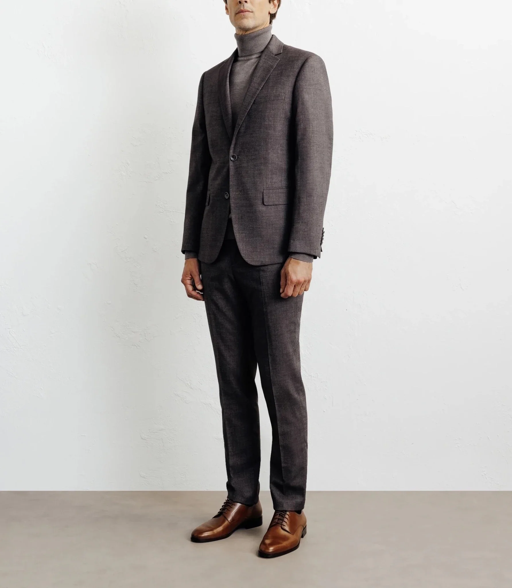Costume avec boutons marron - Image 3