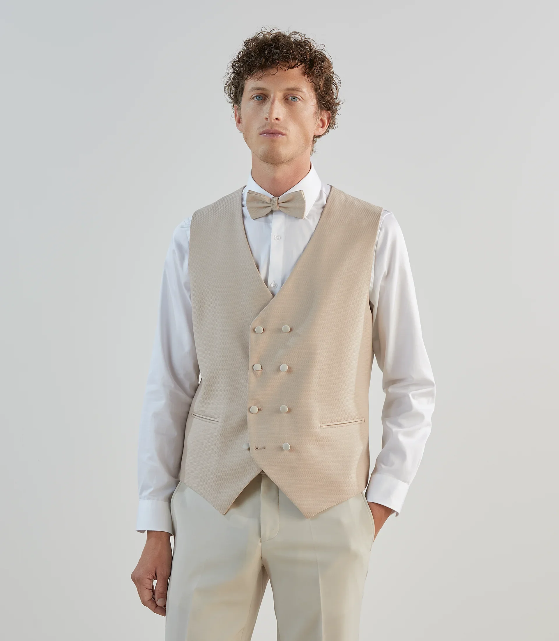 Costume 3 pièces de cérémonie mastic - Image 6