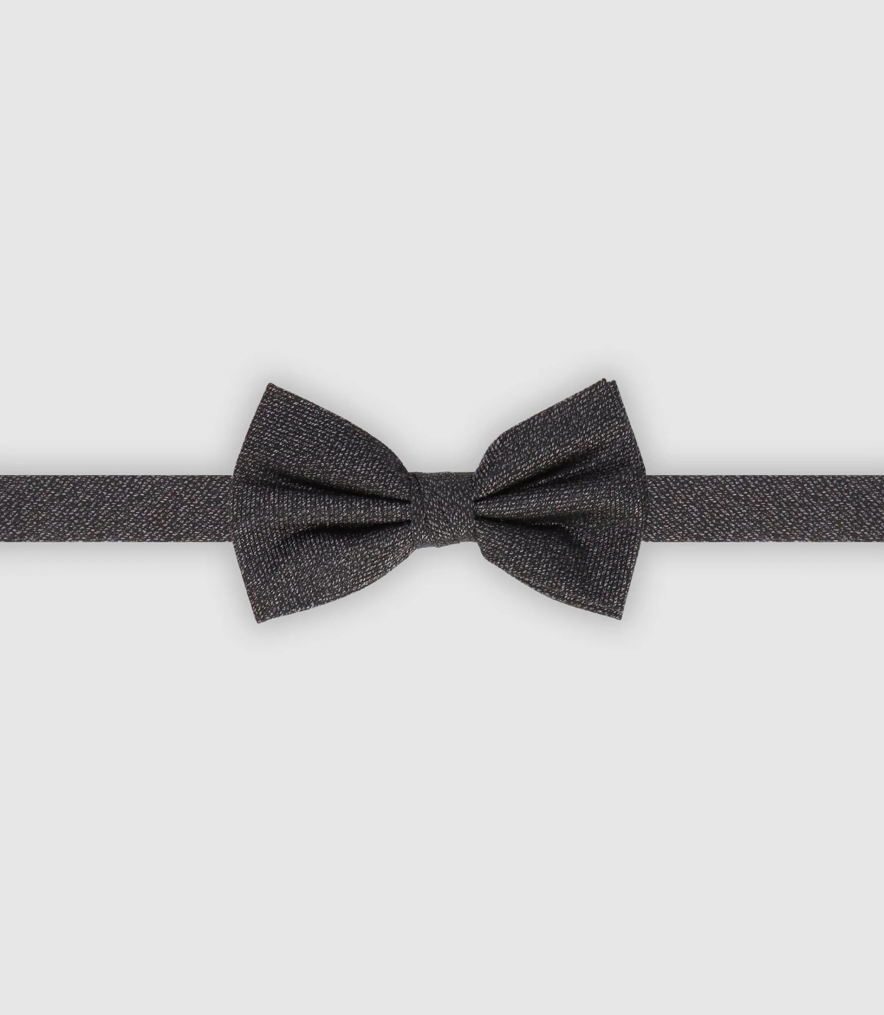 Nœud papillon en tissu uni noir