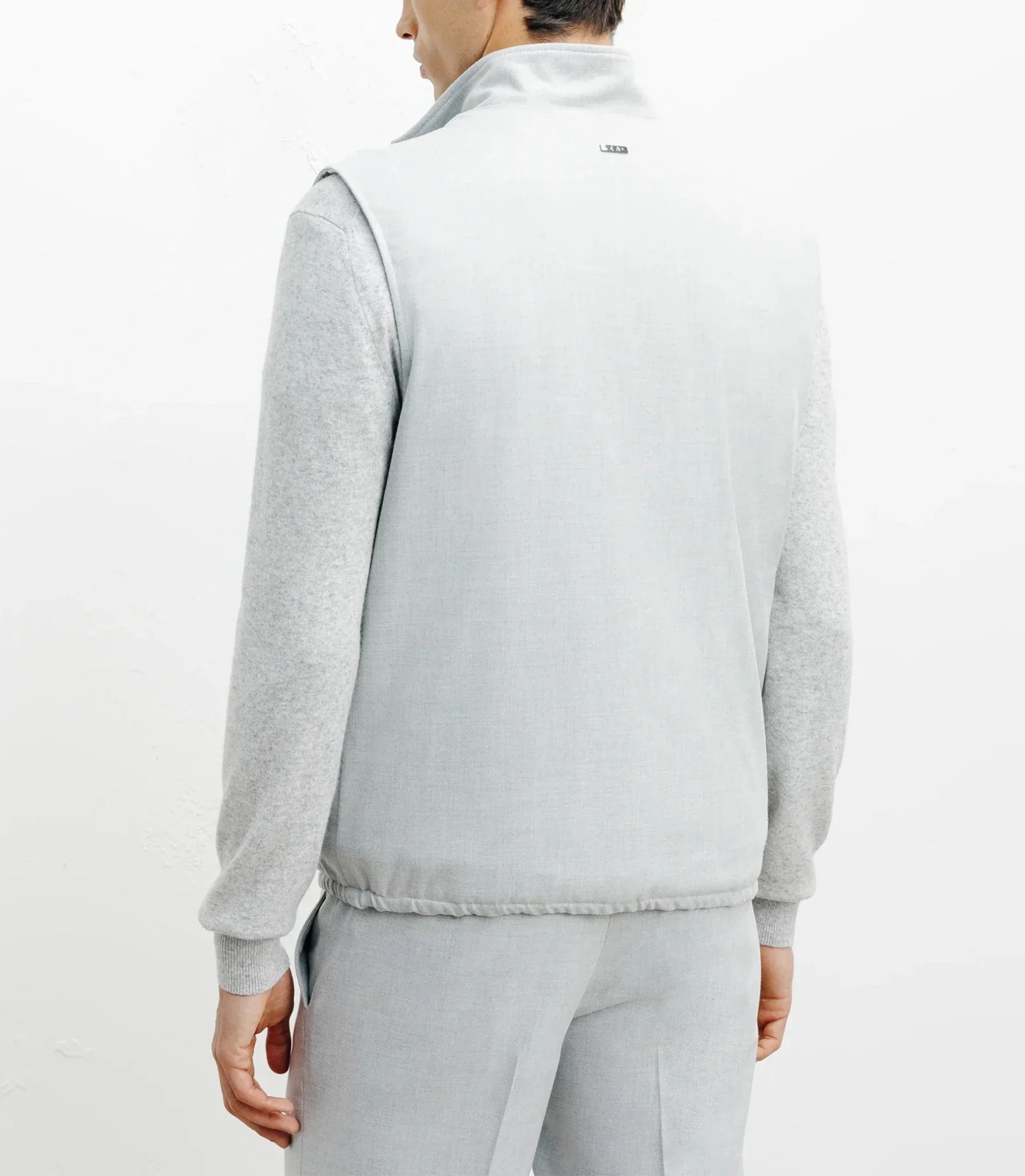 Doudoune sans manches gris clair - Image 4