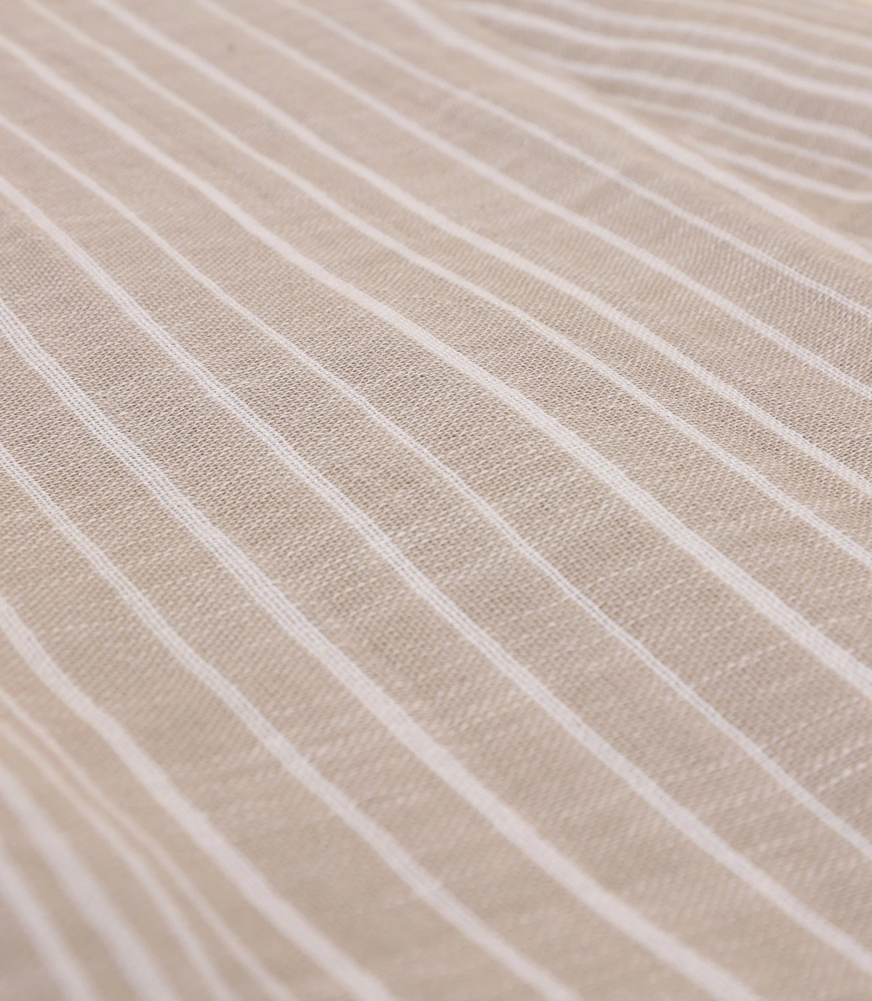 Echarpe à rayures contrastées beige - Image 3