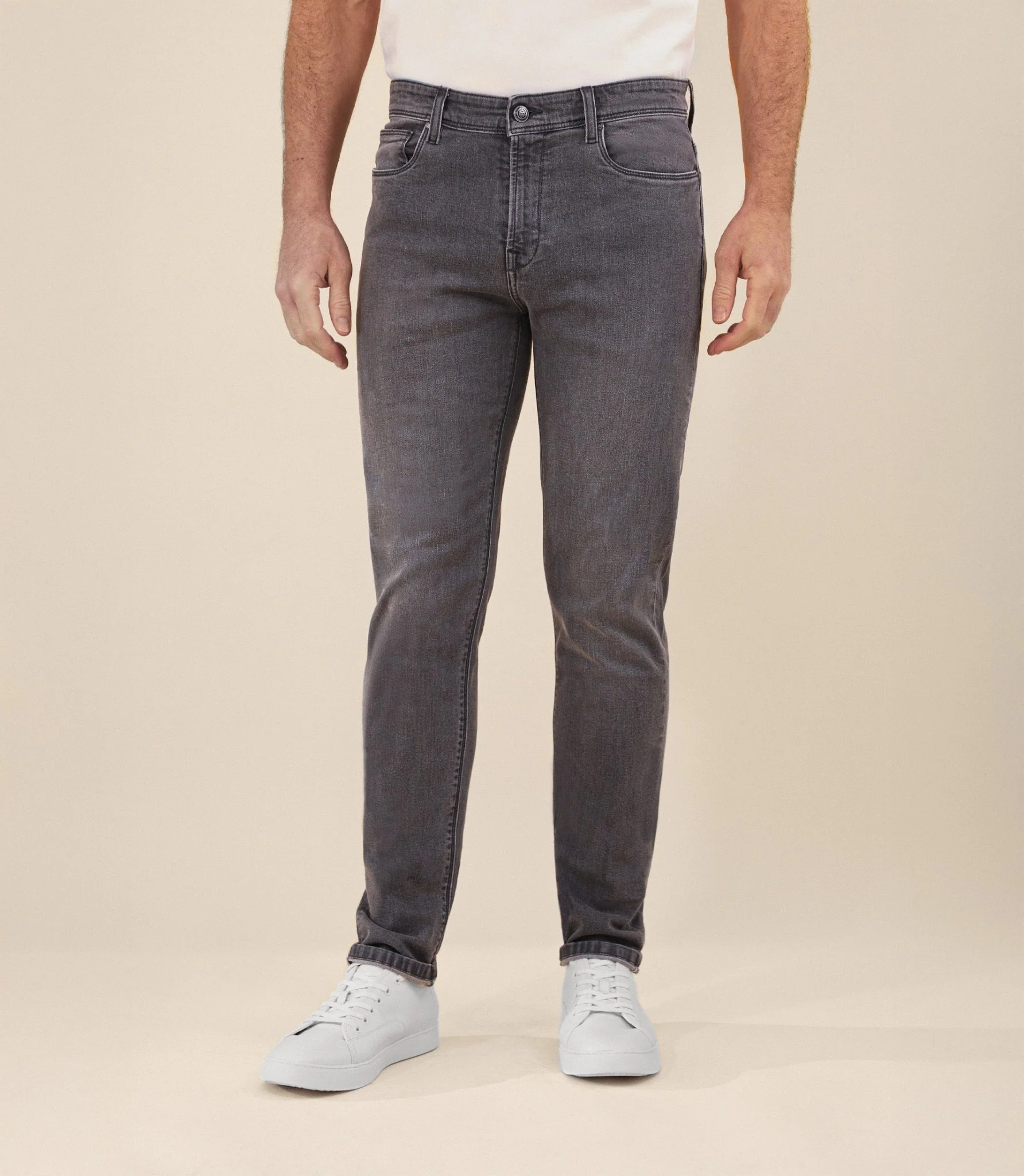 Jean 5 poches "jog" coupe slim gris