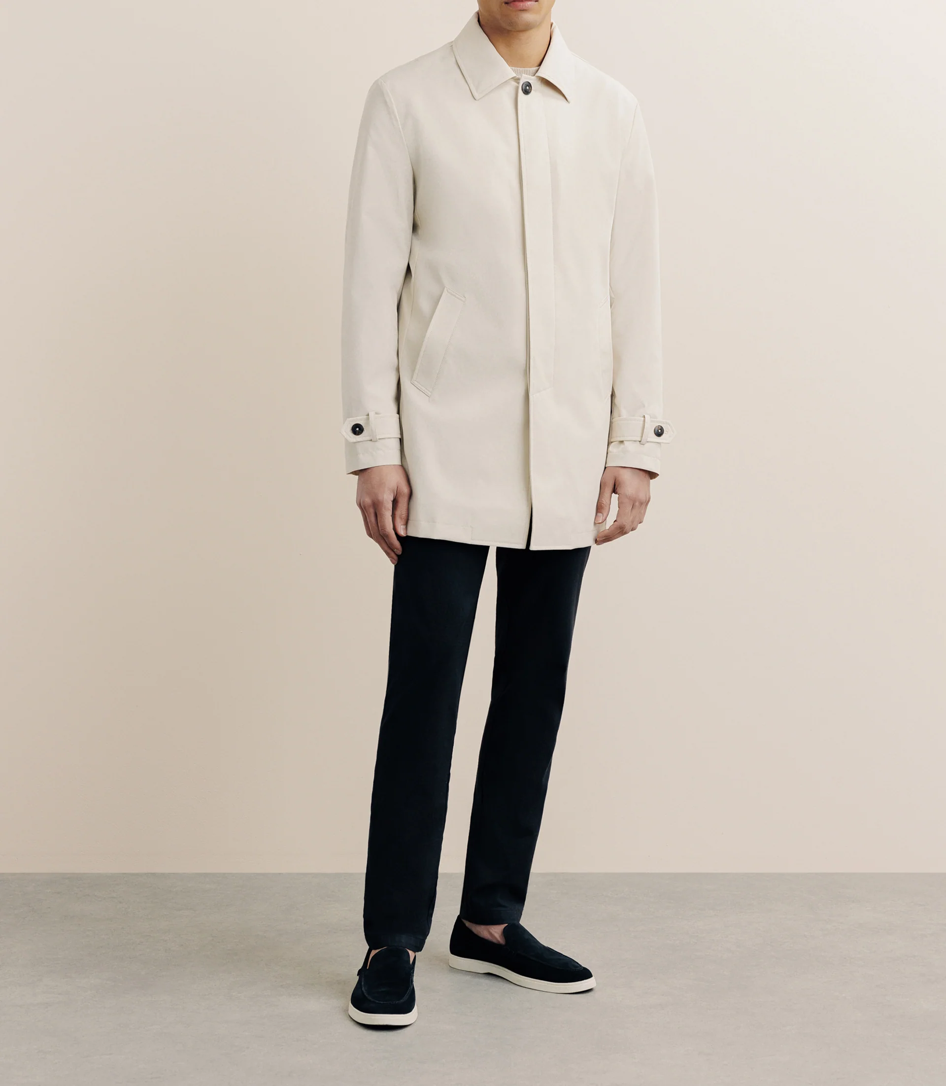 Manteau imperméable court beige - Image 3