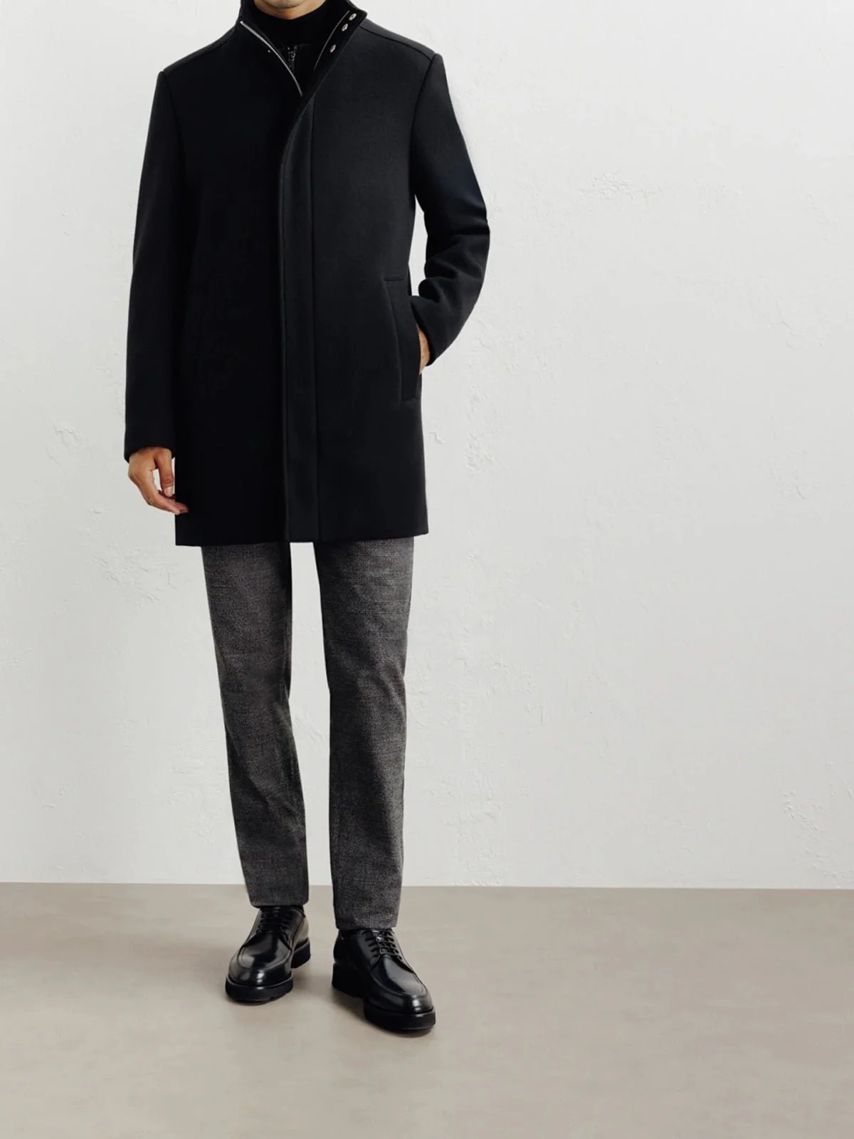 Manteau ville en laine noir - Image 3