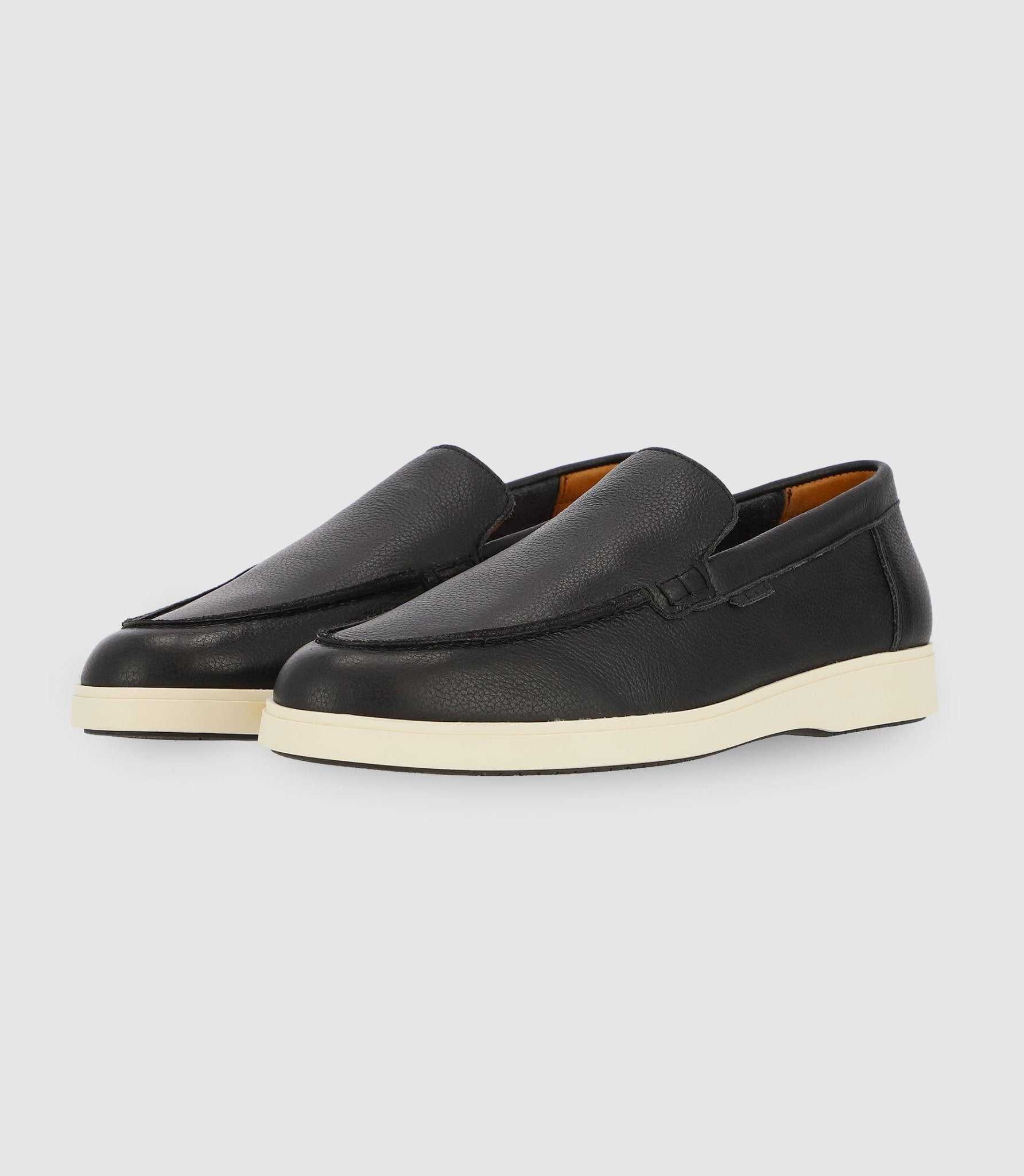 Mocassins en cuir noir