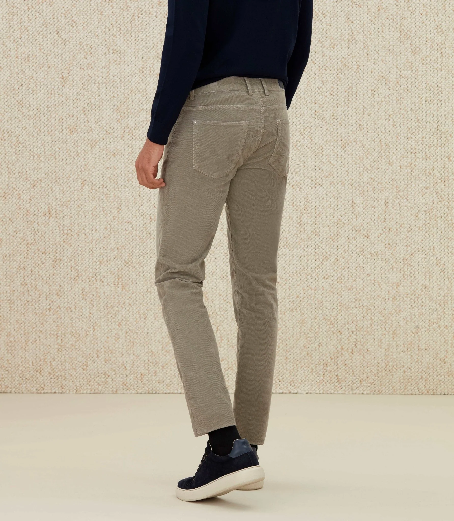 Pantalon en velours kaki clair "Casino" - Image 3