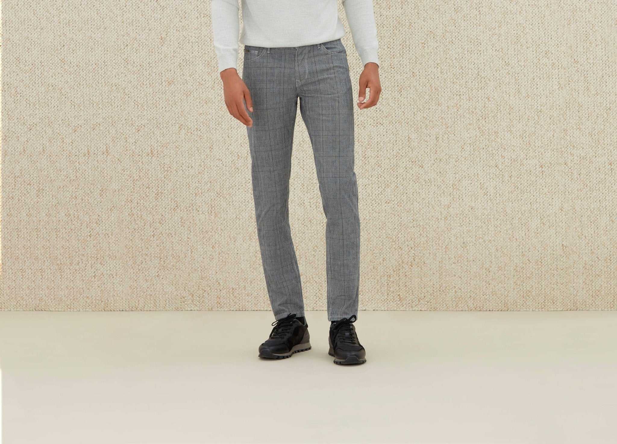 Pantalon à carreaux gris clair "Carreaux"