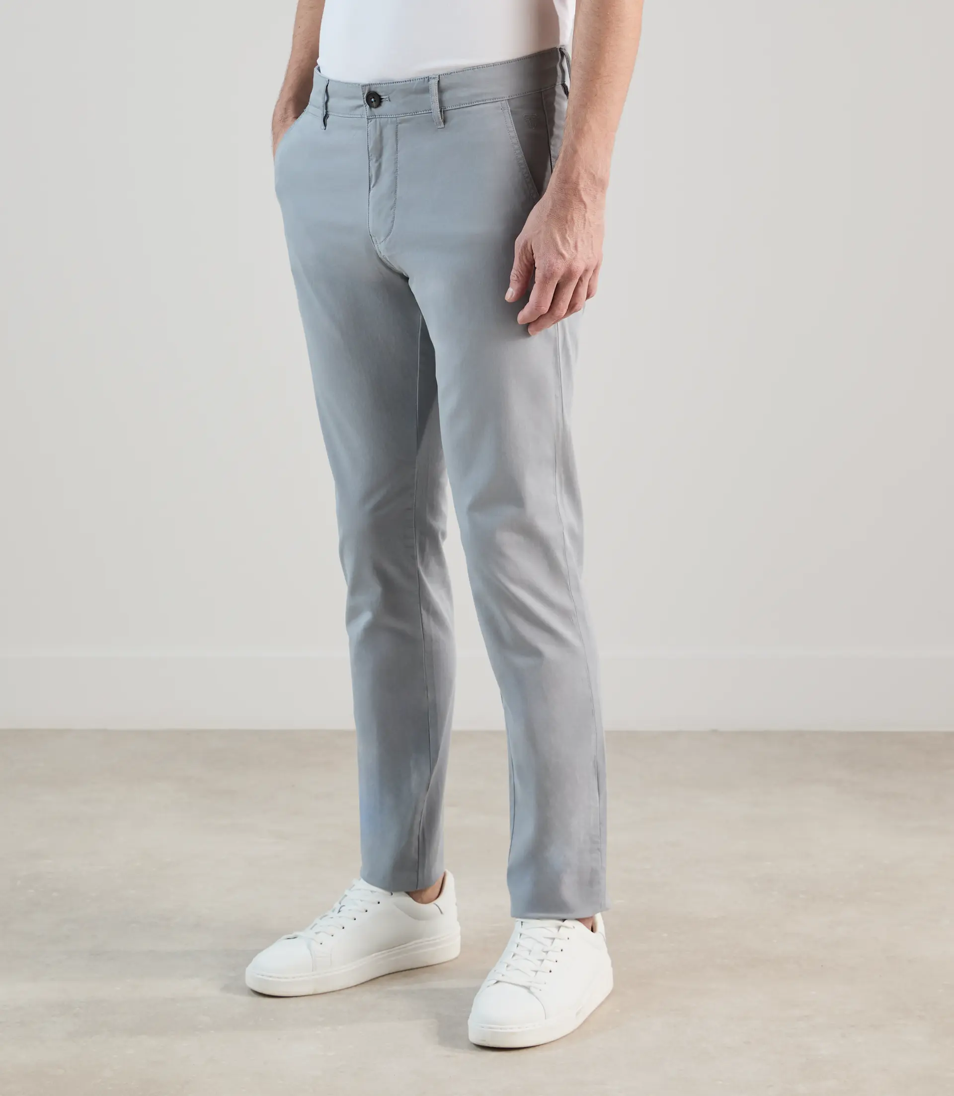 Pantalon chino bleu gris clair