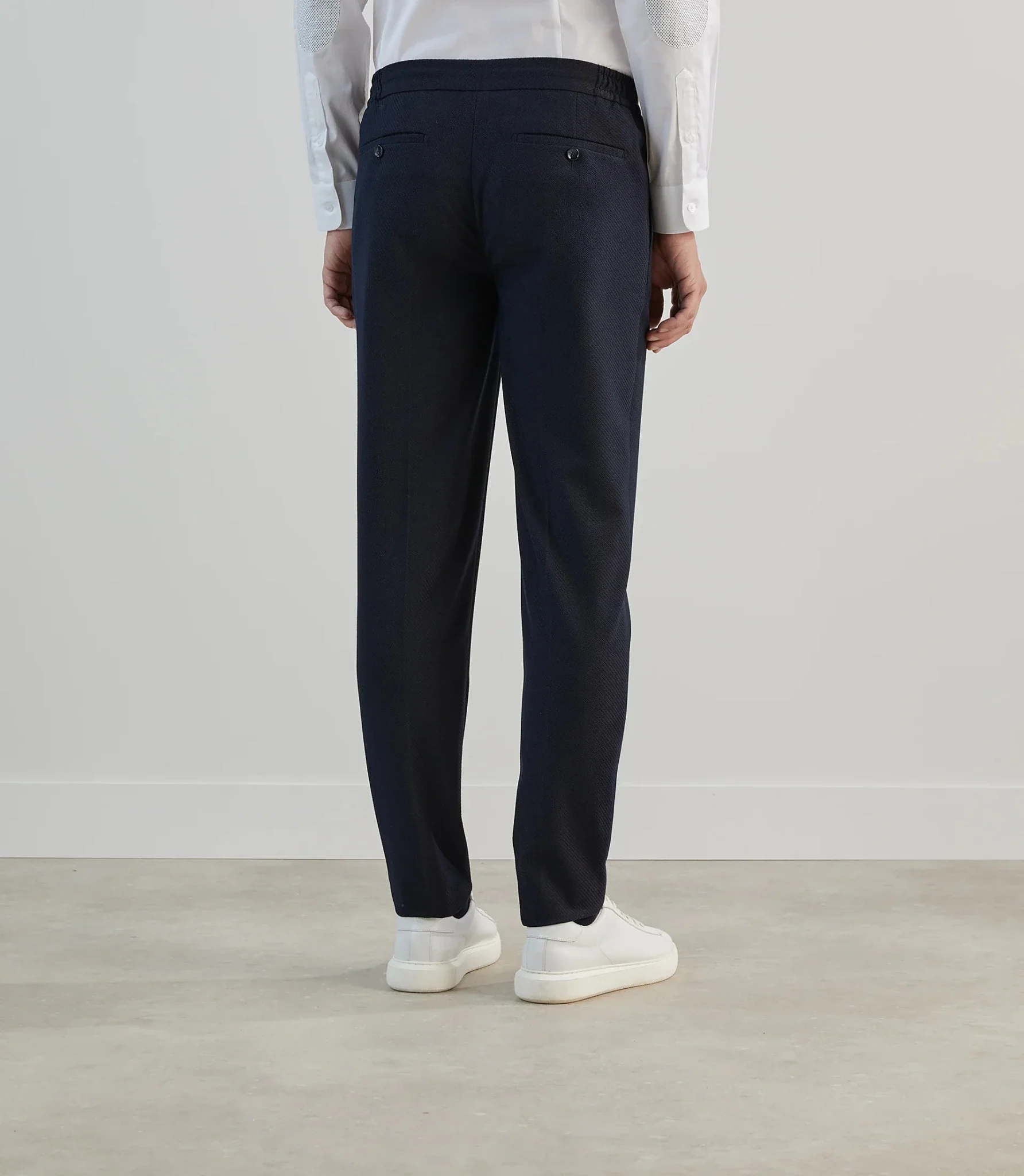 Pantalon ville en tissu armuré marine - Image 4