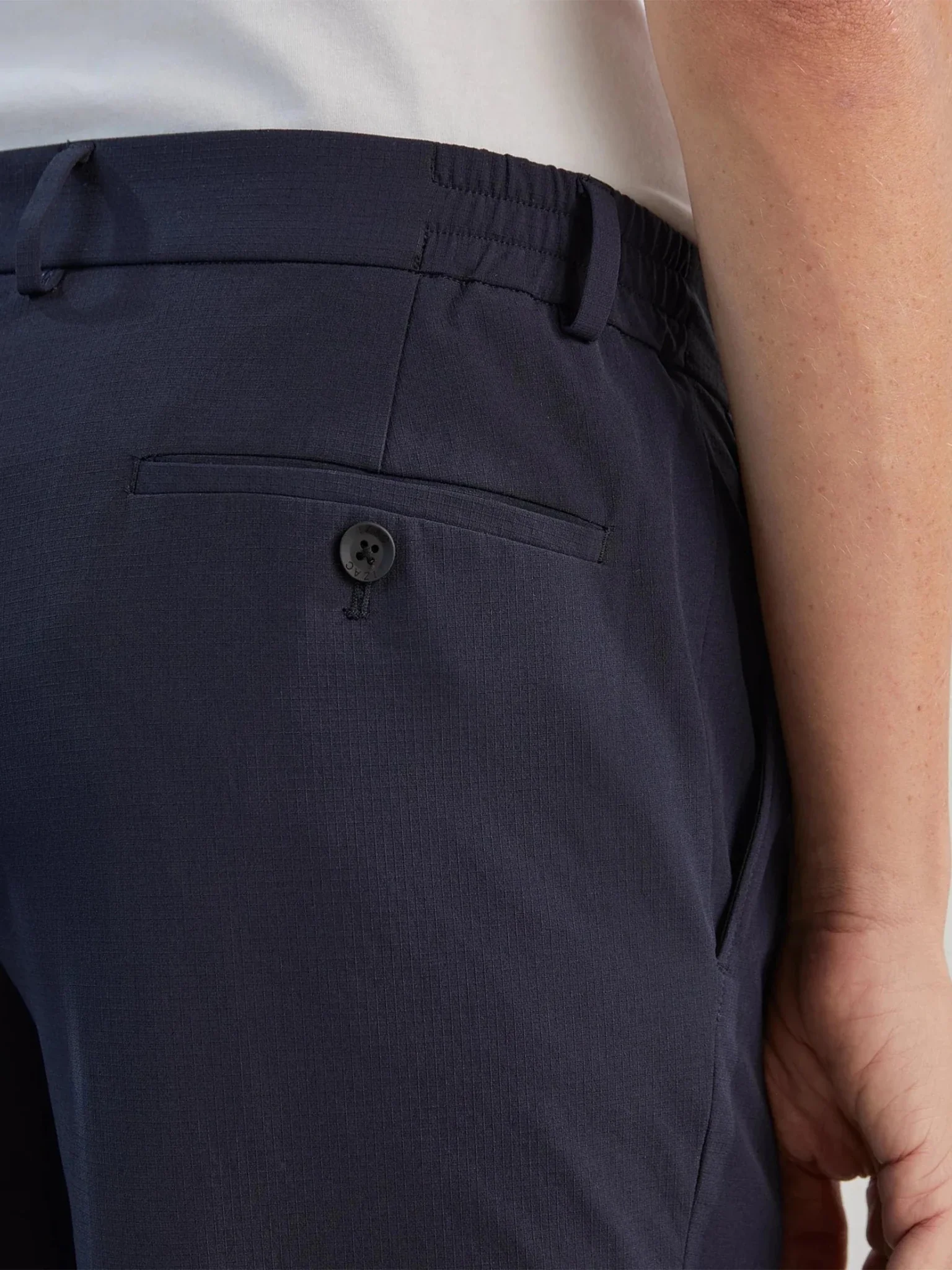 Pantalon ville en tissu technique marine - Image 3