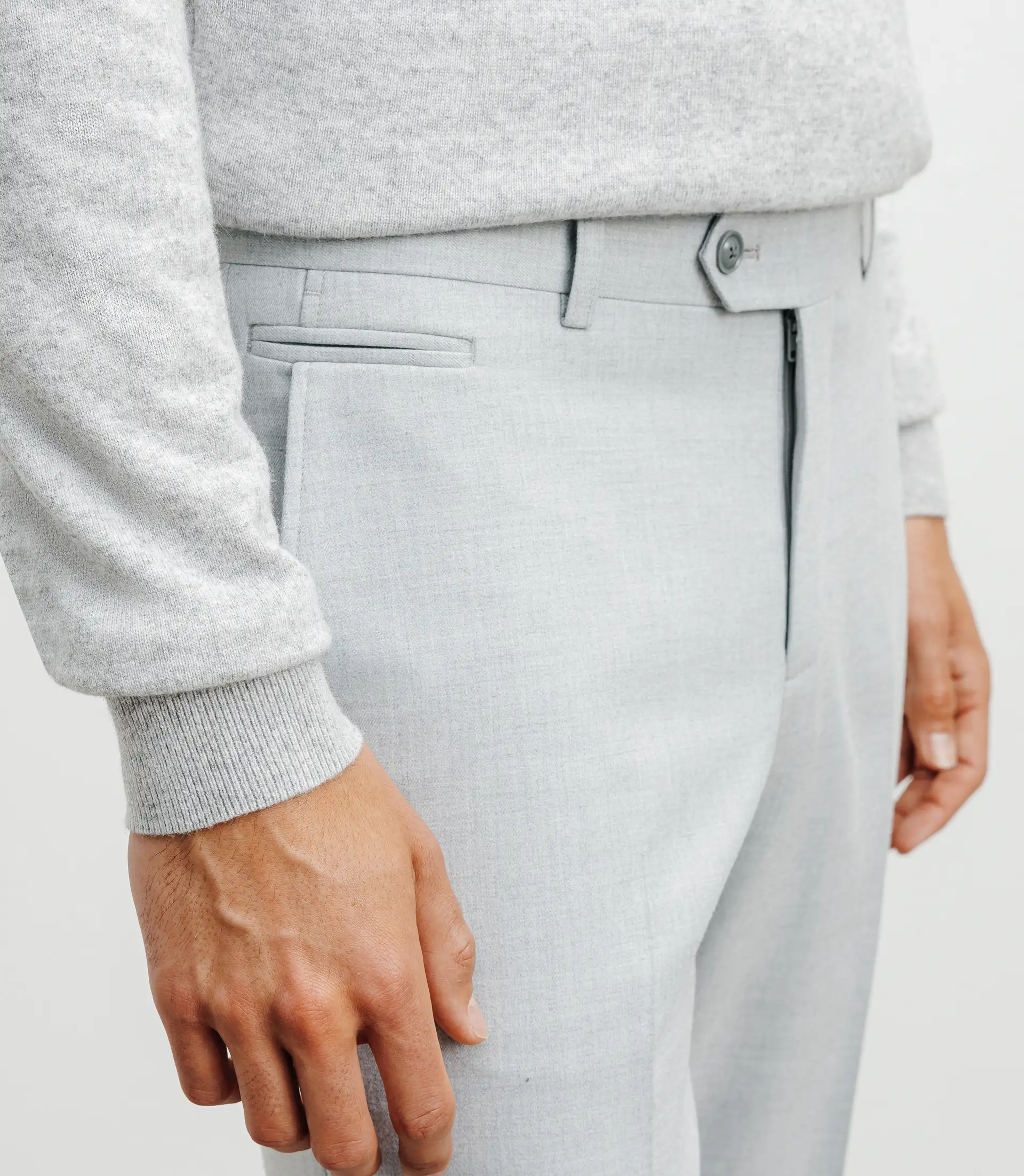 Pantalon ville gris clair - Image 2