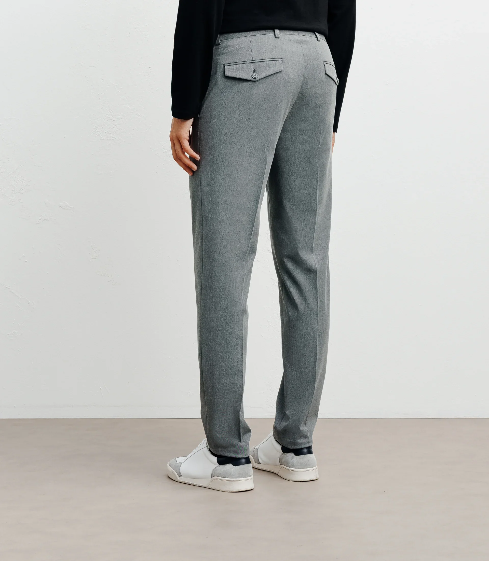 Pantalon ville ajusté gris - Image 4