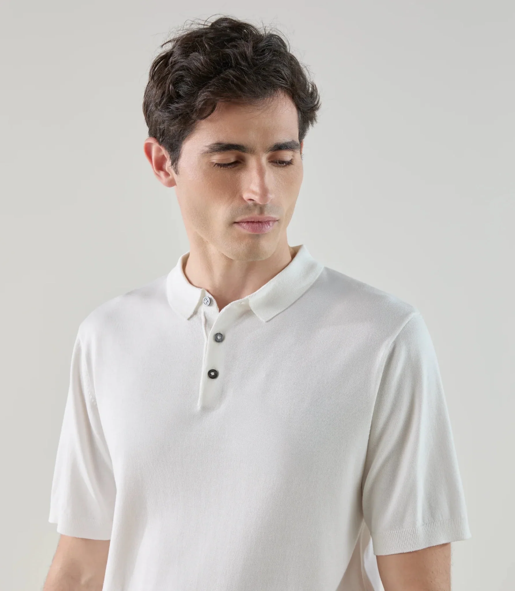 Polo col boutonné en maille écru - Image 2