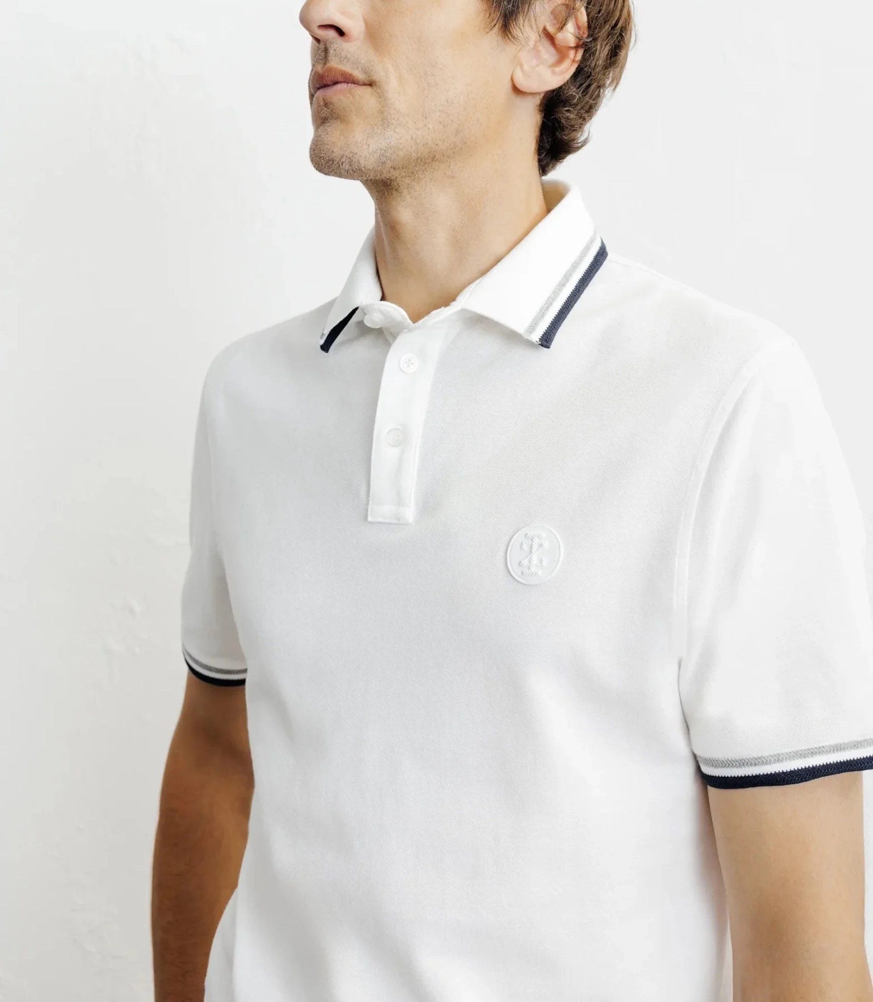 Polo piqué boutonné blanc - Image 2