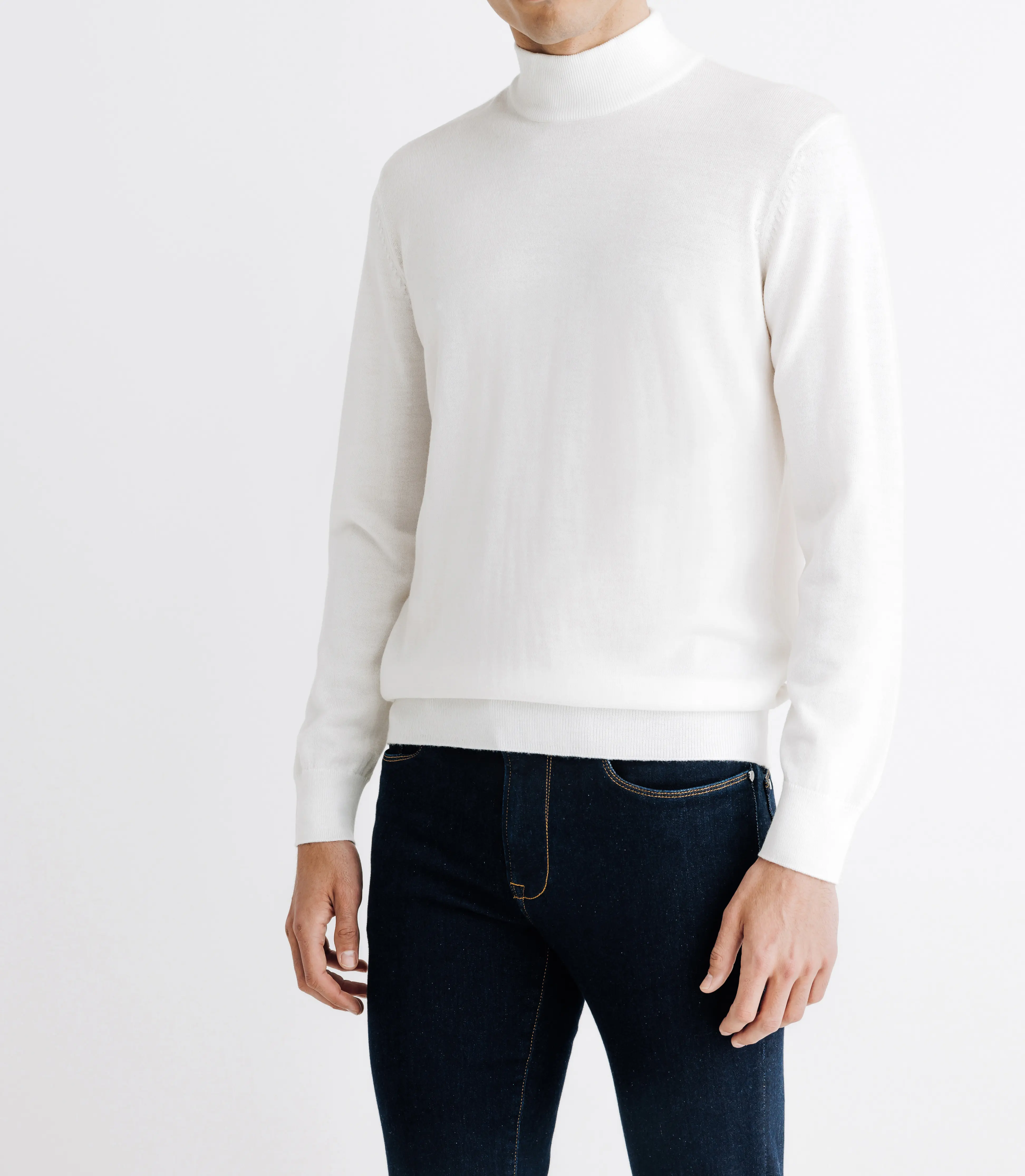 Pull en laine mérinos col cheminée écru
