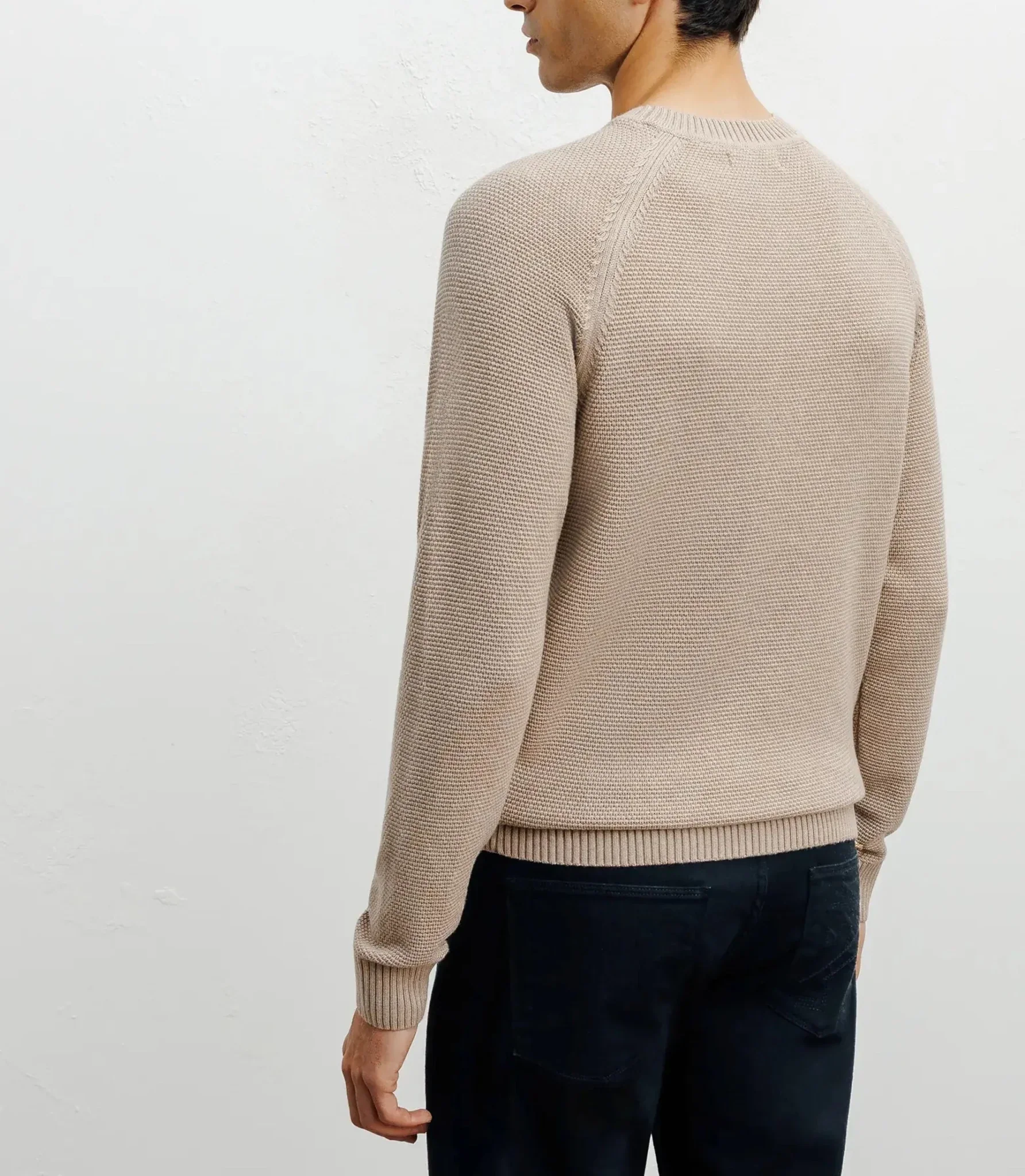Pull col rond jeux de points beige - Image 4