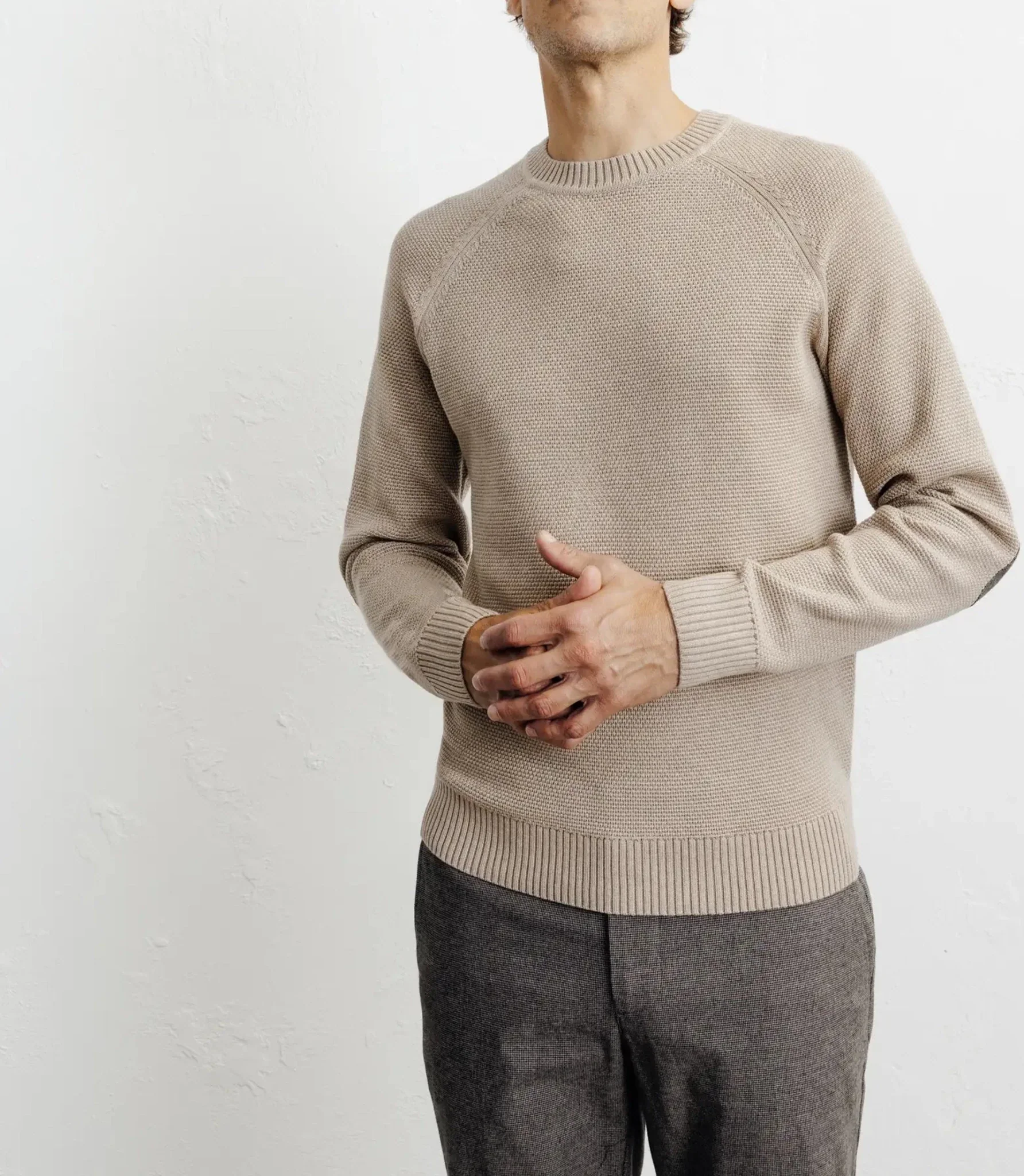Pull col rond jeux de points beige
