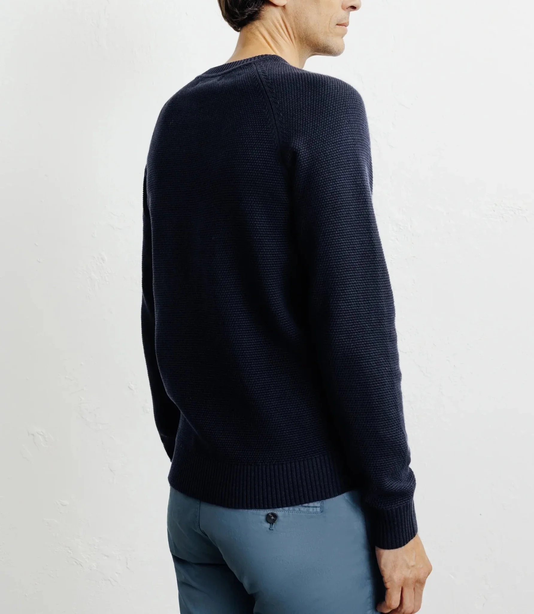 Pull col rond jeux de points marine - Image 4