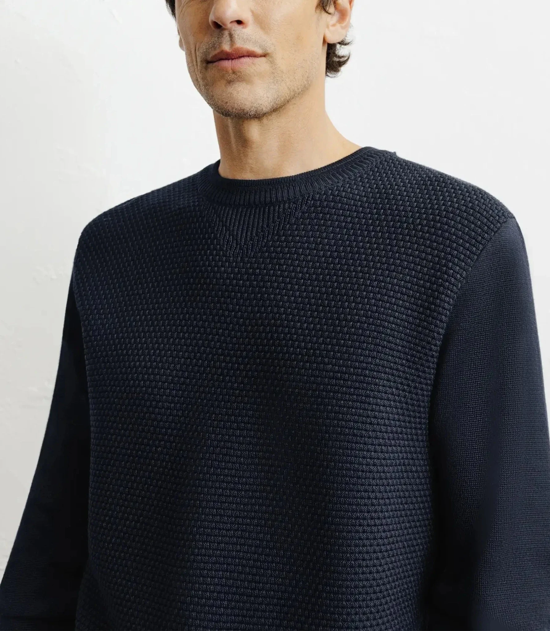Pull col rond jeux de points marine - Image 2