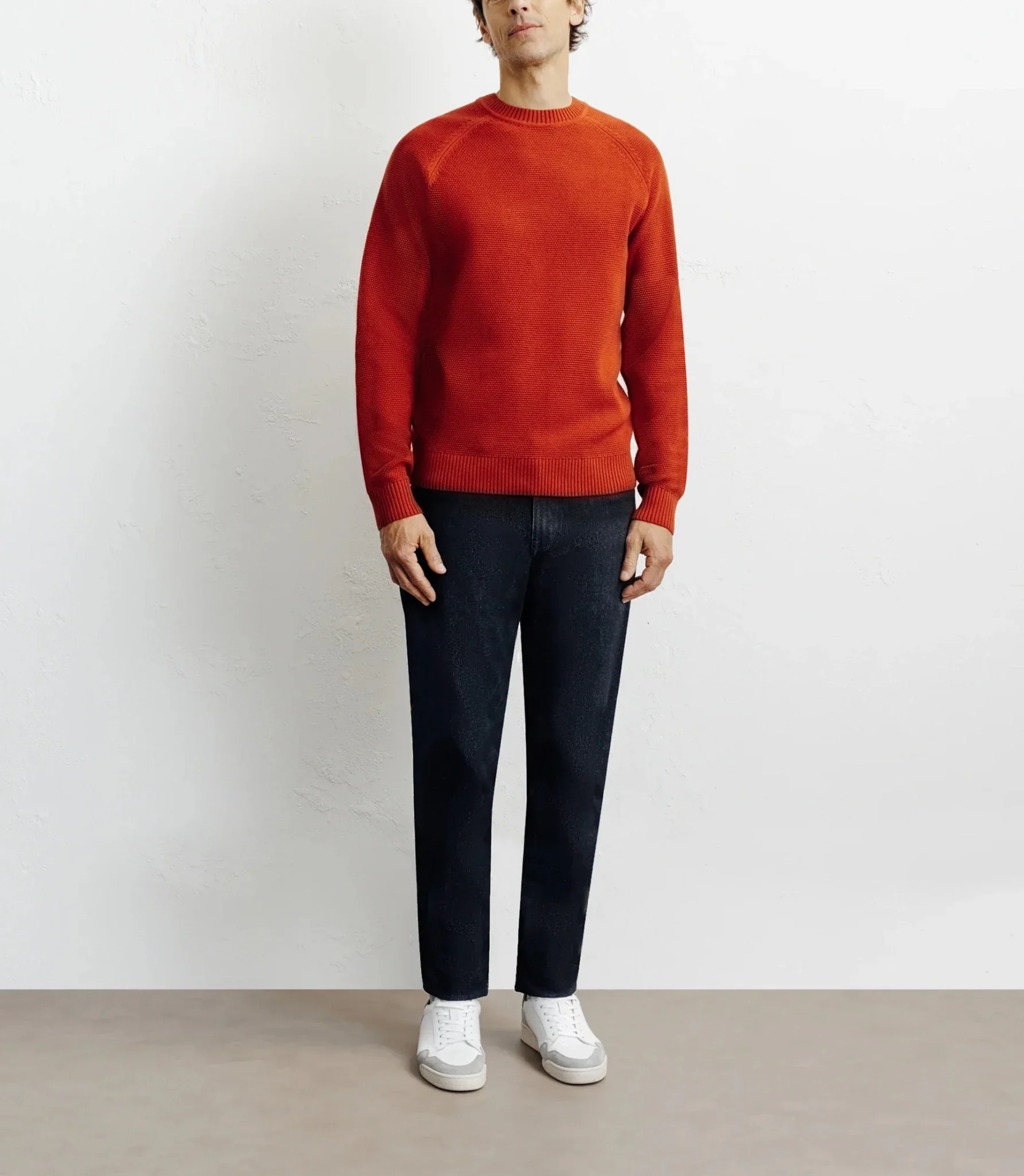 Pull col rond jeux de points rouge clair - Image 3