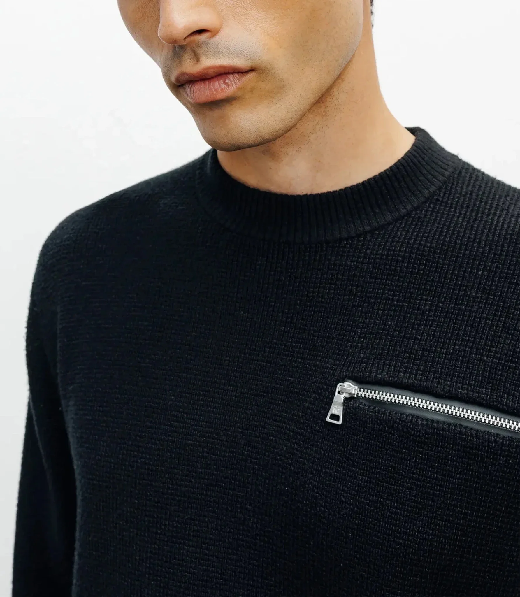 Pull col rond noir - Image 2