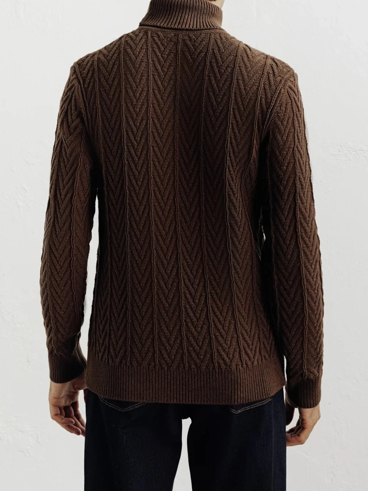 Pull col roulé torsadé chocolat - Image 4