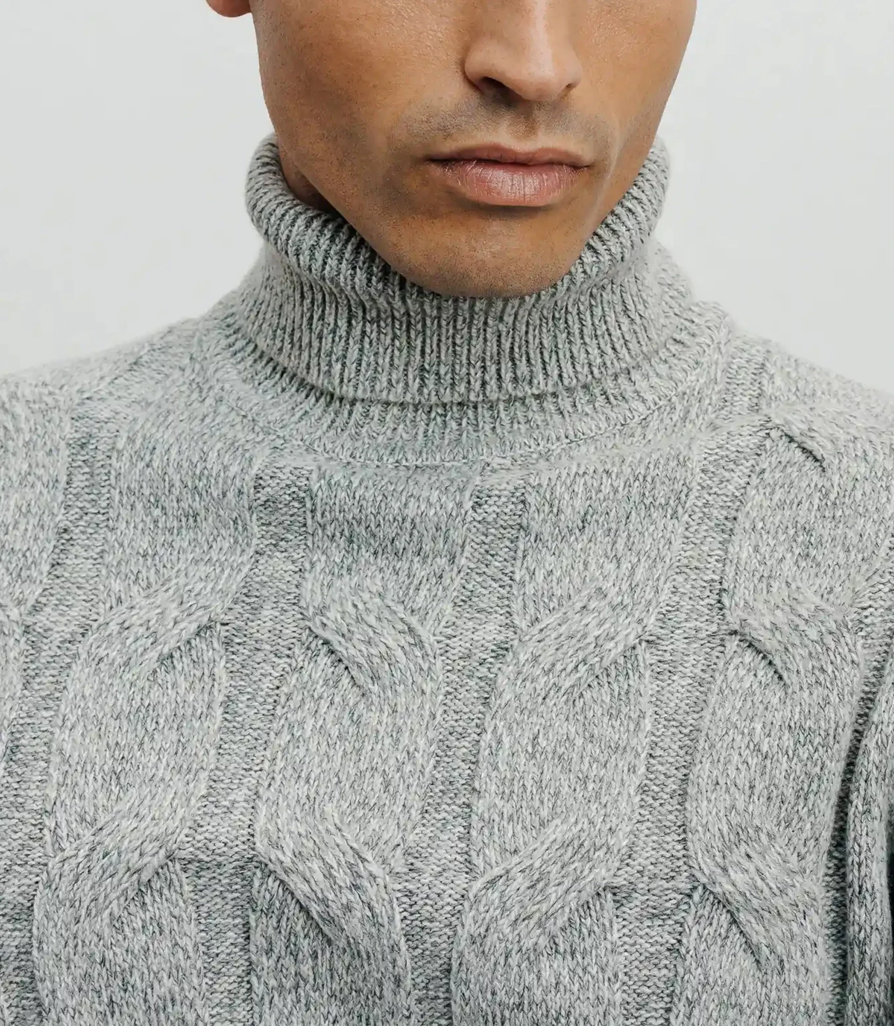 Pull col roulé torsadé gris chiné - Image 2
