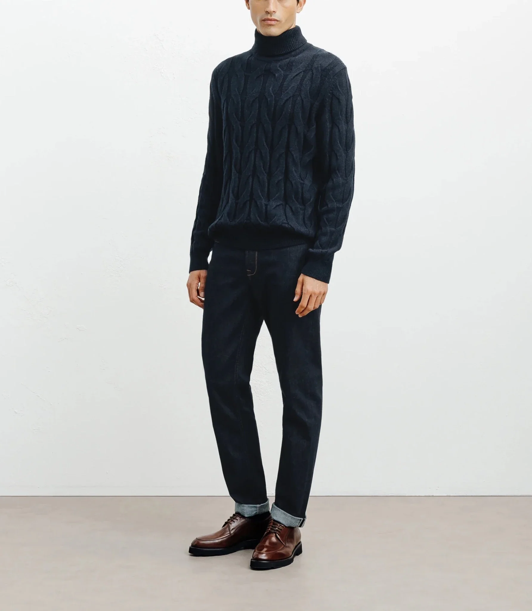 Pull col roulé torsadé marine - Image 3